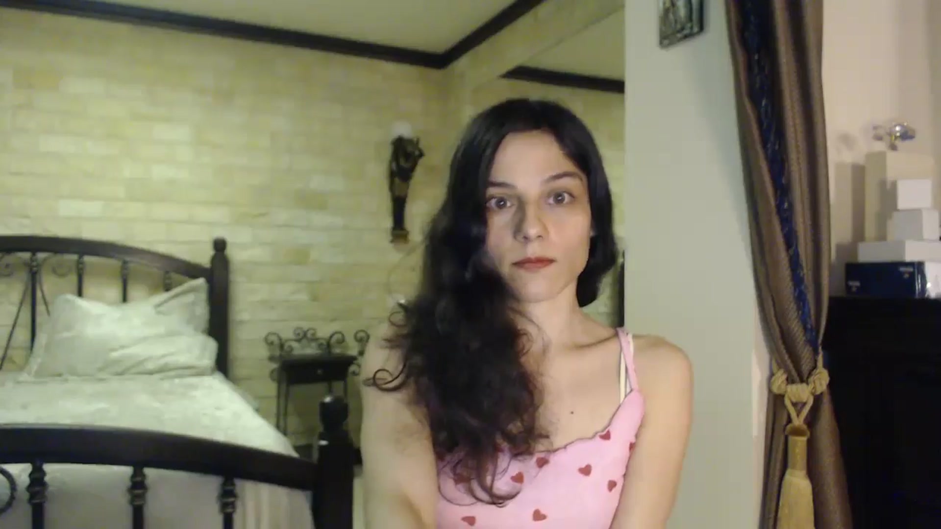 Gallery image thumbnail from ThePerfectNam's myfreecams stream on, 04/17/2025, 02:37 image 3 of 20