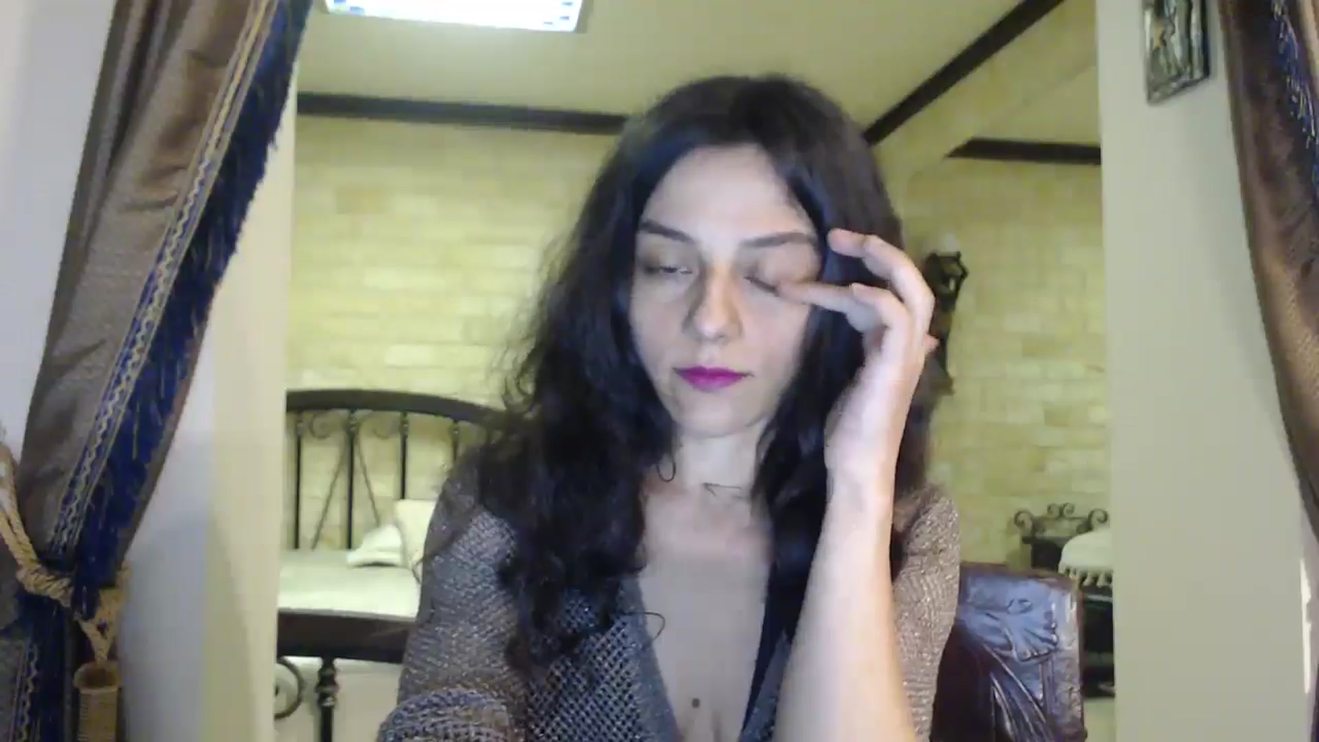 Gallery image thumbnail from ThePerfectNam's myfreecams stream on, 05/08/2025, 22:45 image 18 of 20