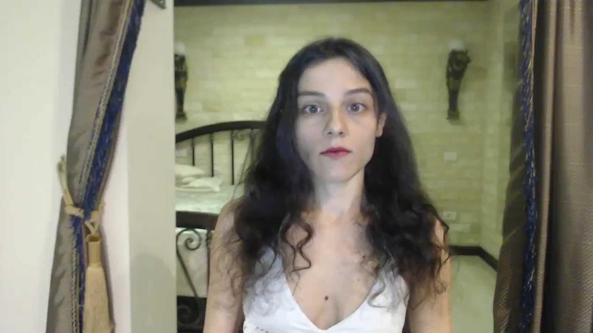 Gallery image thumbnail from ThePerfectNam's myfreecams stream on, 05/17/2025, 23:32 image 1 of 20