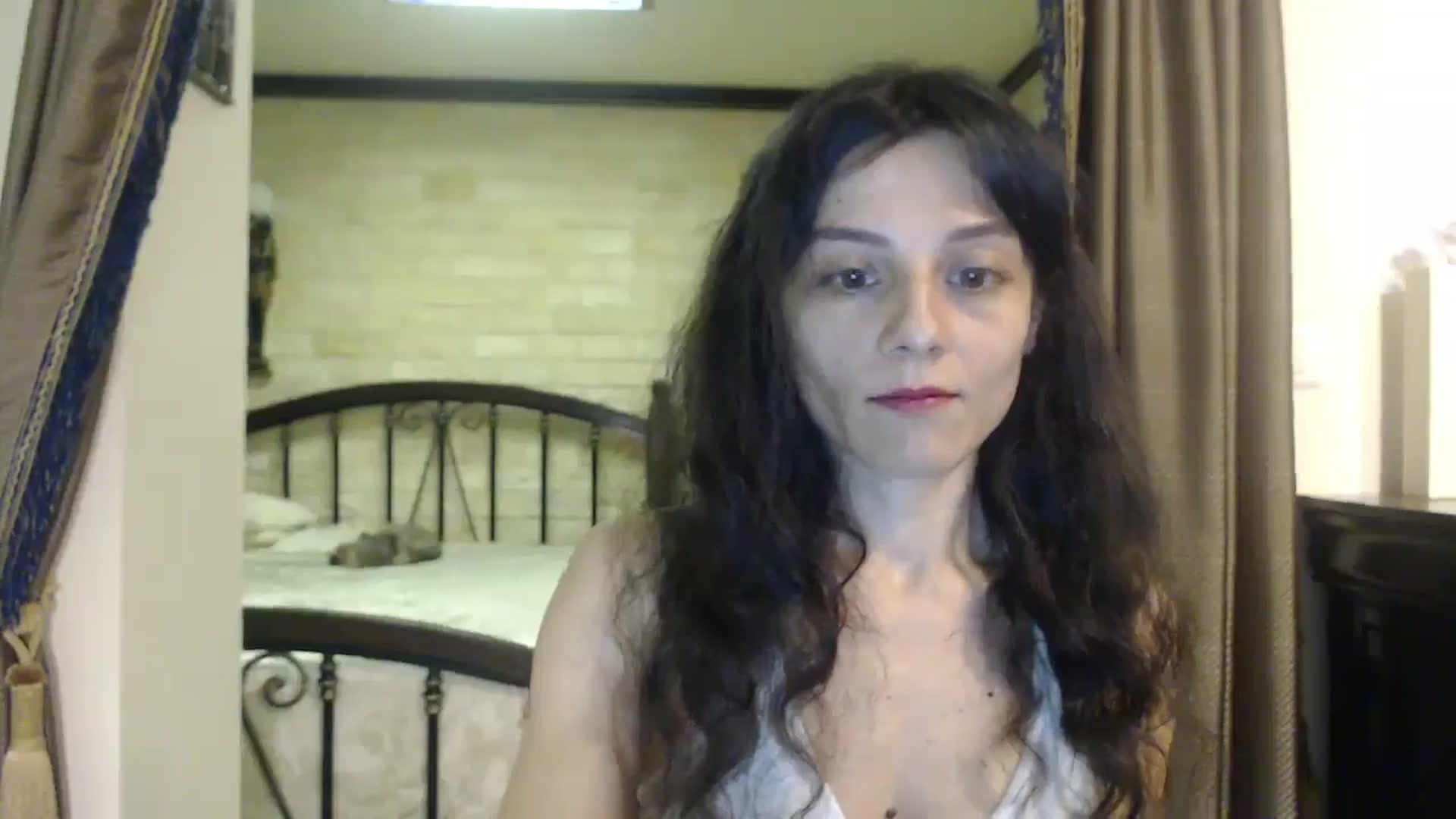Gallery image thumbnail from ThePerfectNam's myfreecams stream on, 05/18/2025, 24:53 image 3 of 20