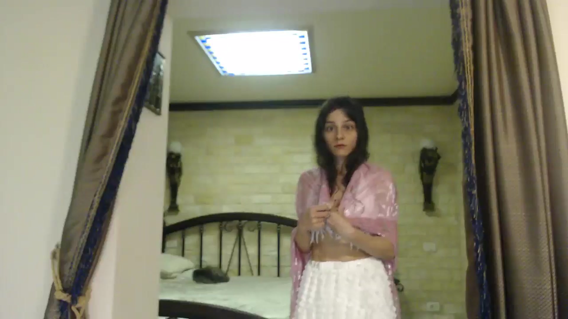 Gallery image thumbnail from ThePerfectNam's myfreecams stream on, 05/18/2025, 24:53 image 15 of 20
