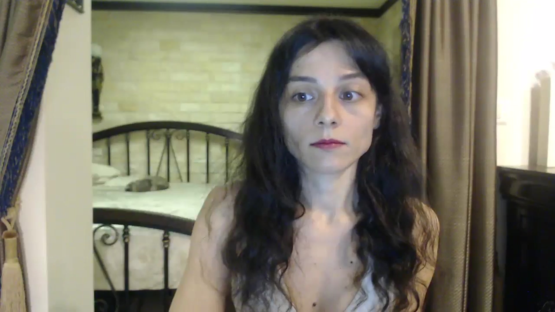 Gallery image thumbnail from ThePerfectNam's myfreecams stream on, 05/18/2025, 24:53 image 4 of 20