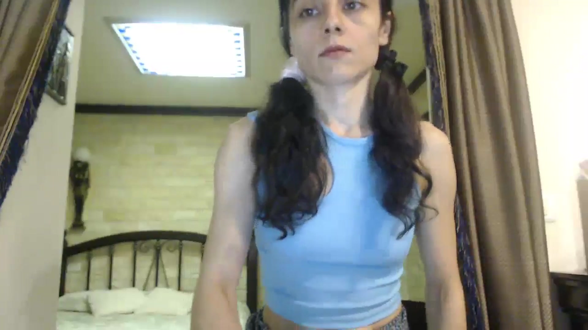 Gallery image thumbnail from ThePerfectNam's myfreecams stream on, 05/19/2025, 04:47 image 17 of 20