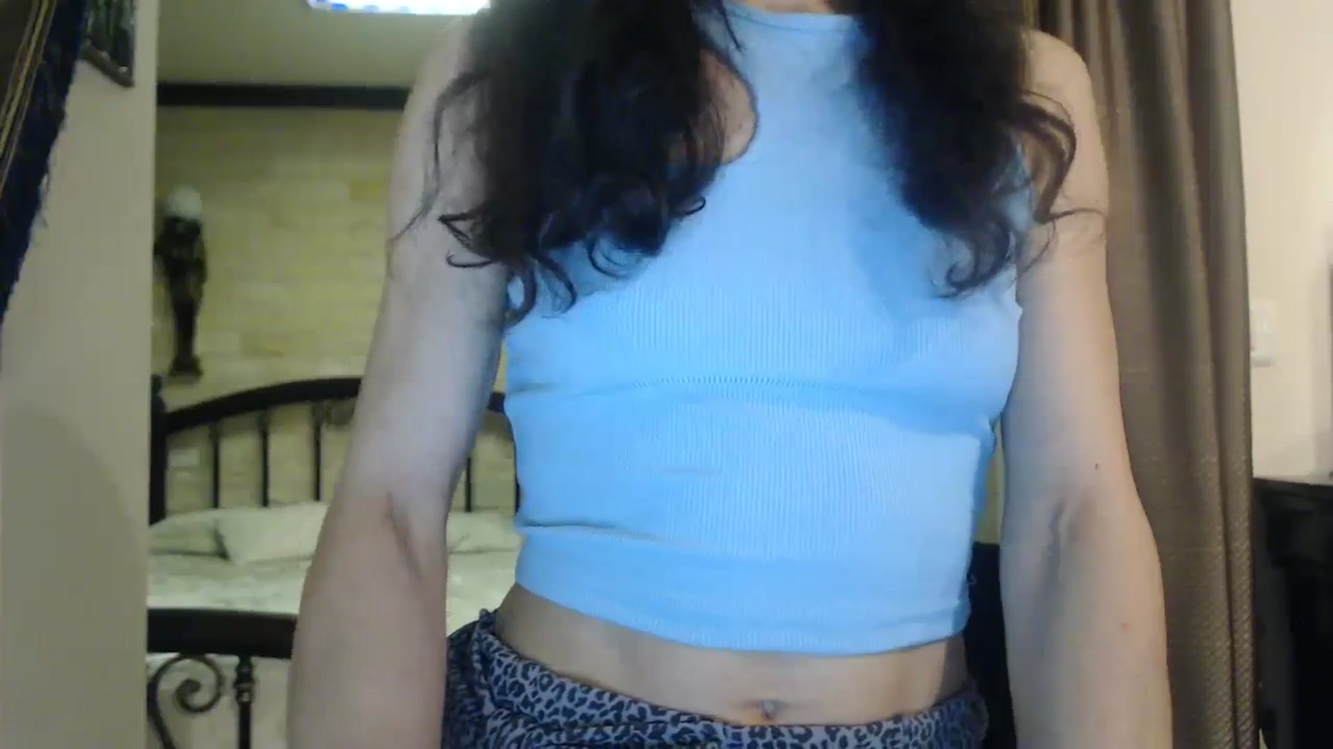 Gallery image thumbnail from ThePerfectNam's myfreecams stream on, 05/19/2025, 04:47 image 16 of 20