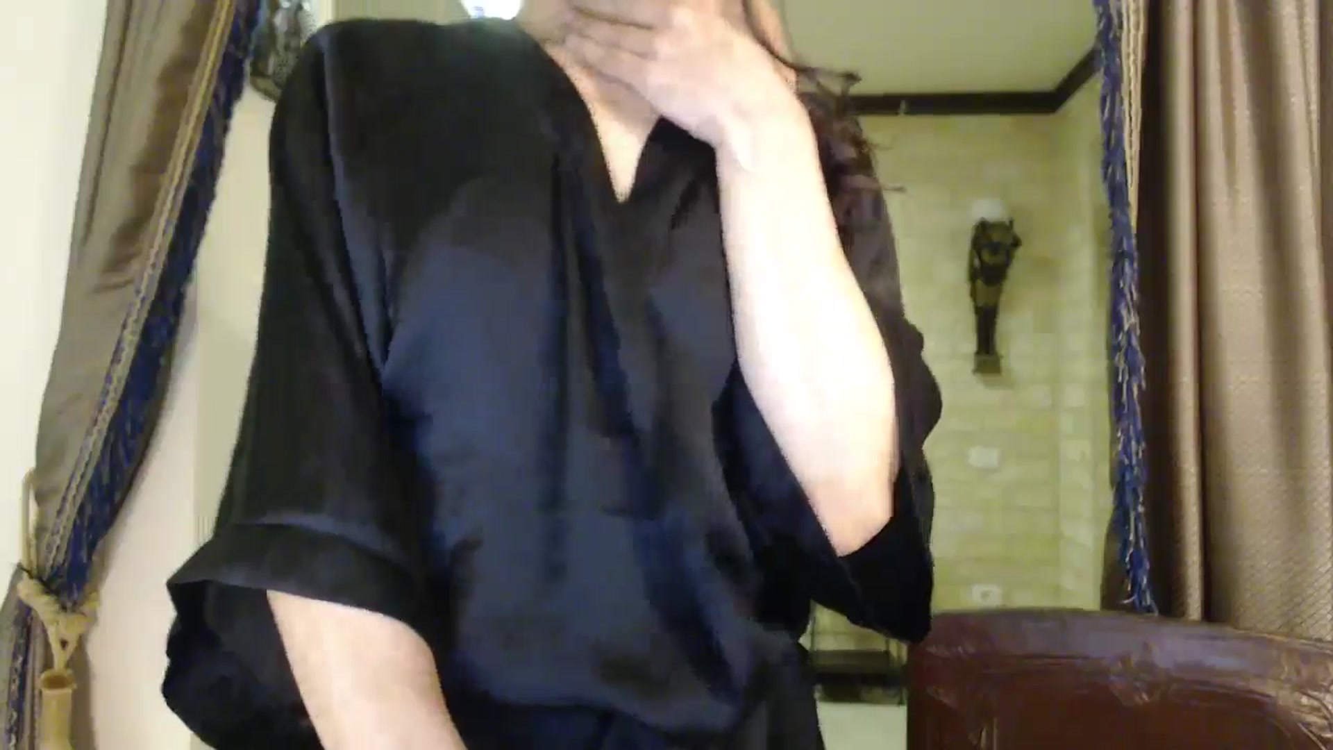 Gallery image thumbnail from ThePerfectNam's myfreecams stream on, 05/25/2025, 01:23 image 9 of 20