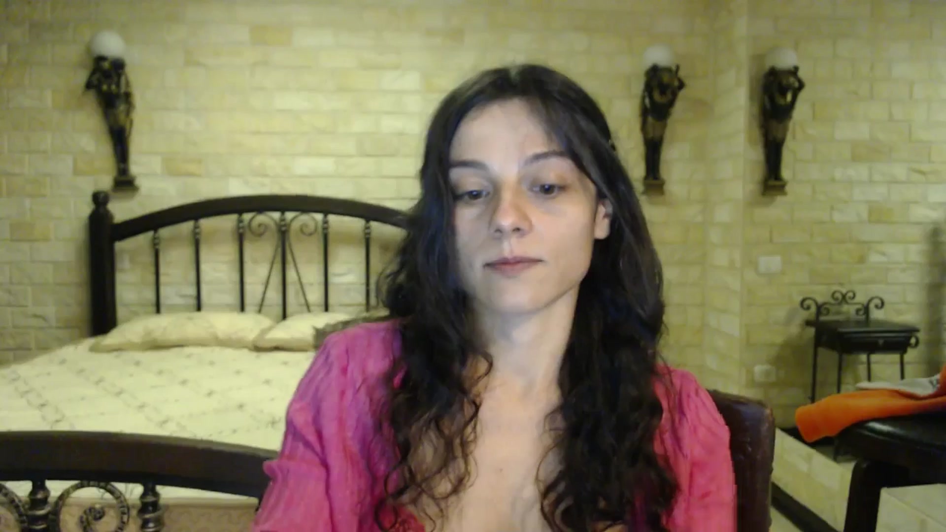 Gallery image thumbnail from ThePerfectNam's myfreecams stream on, 09/29/2025, 05:34 image 18 of 20