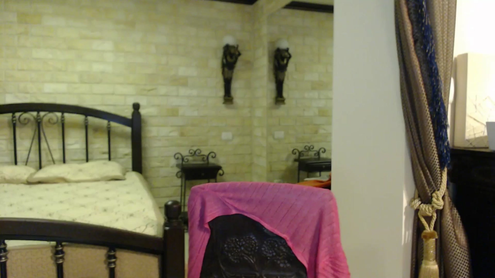 Gallery image thumbnail from ThePerfectNam's myfreecams stream on, 09/29/2025, 05:34 image 1 of 20