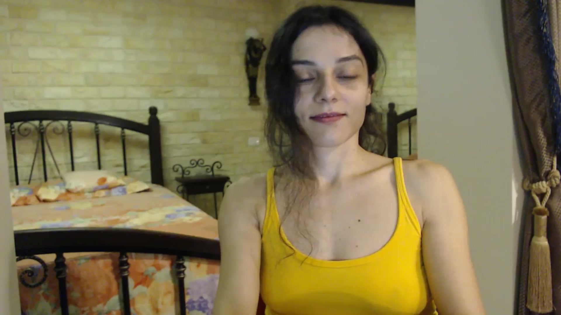 Gallery image thumbnail from ThePerfectNam's myfreecams stream on, 11/13/2025, 06:16 image 10 of 20