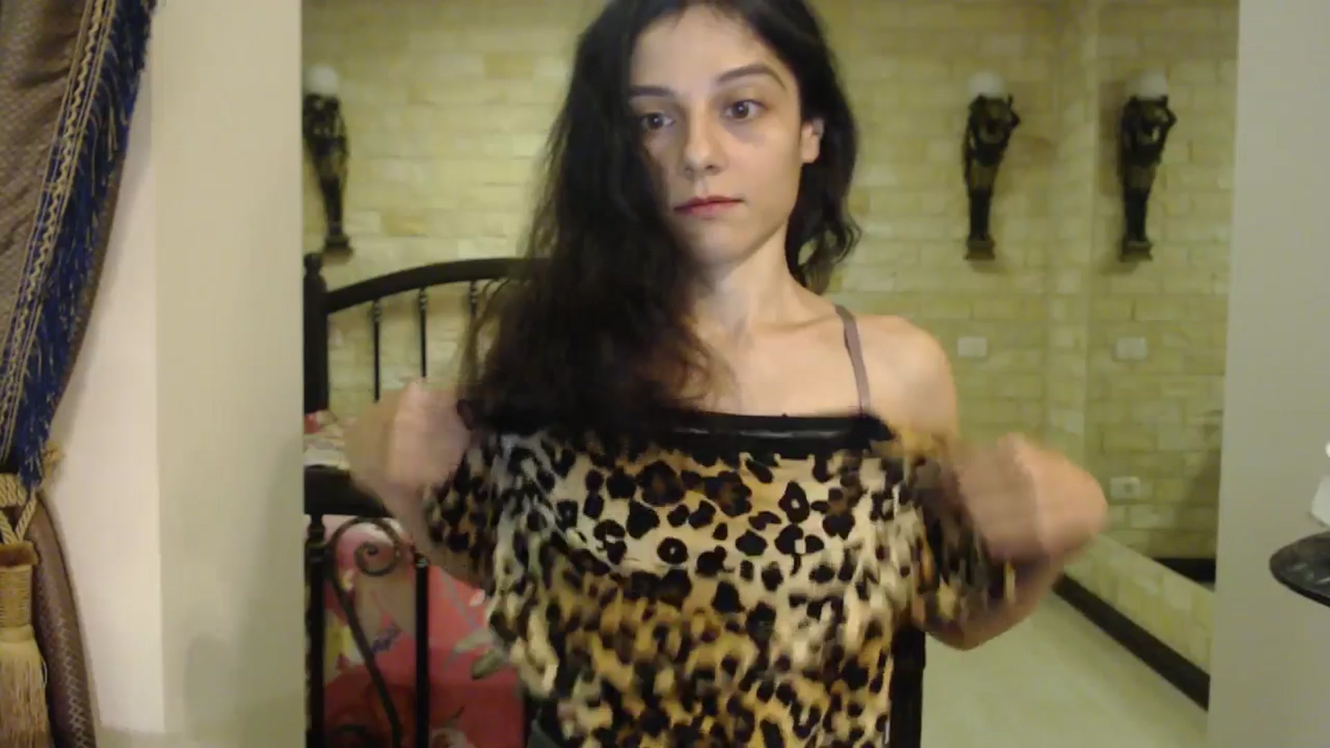 Gallery image thumbnail from ThePerfectNam's myfreecams stream on, 11/21/2025, 05:55 image 9 of 20