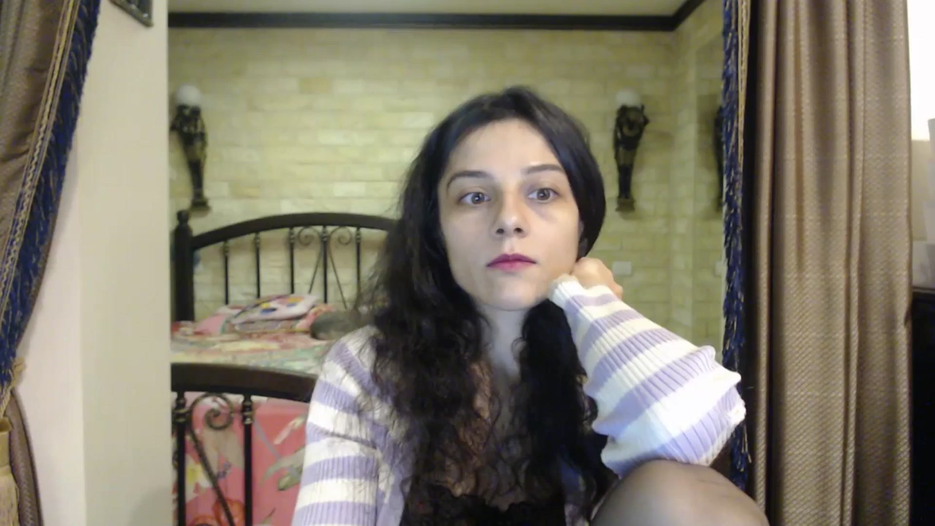 Gallery image thumbnail from ThePerfectNam's myfreecams stream on, 11/23/2025, 08:12 image 2 of 20