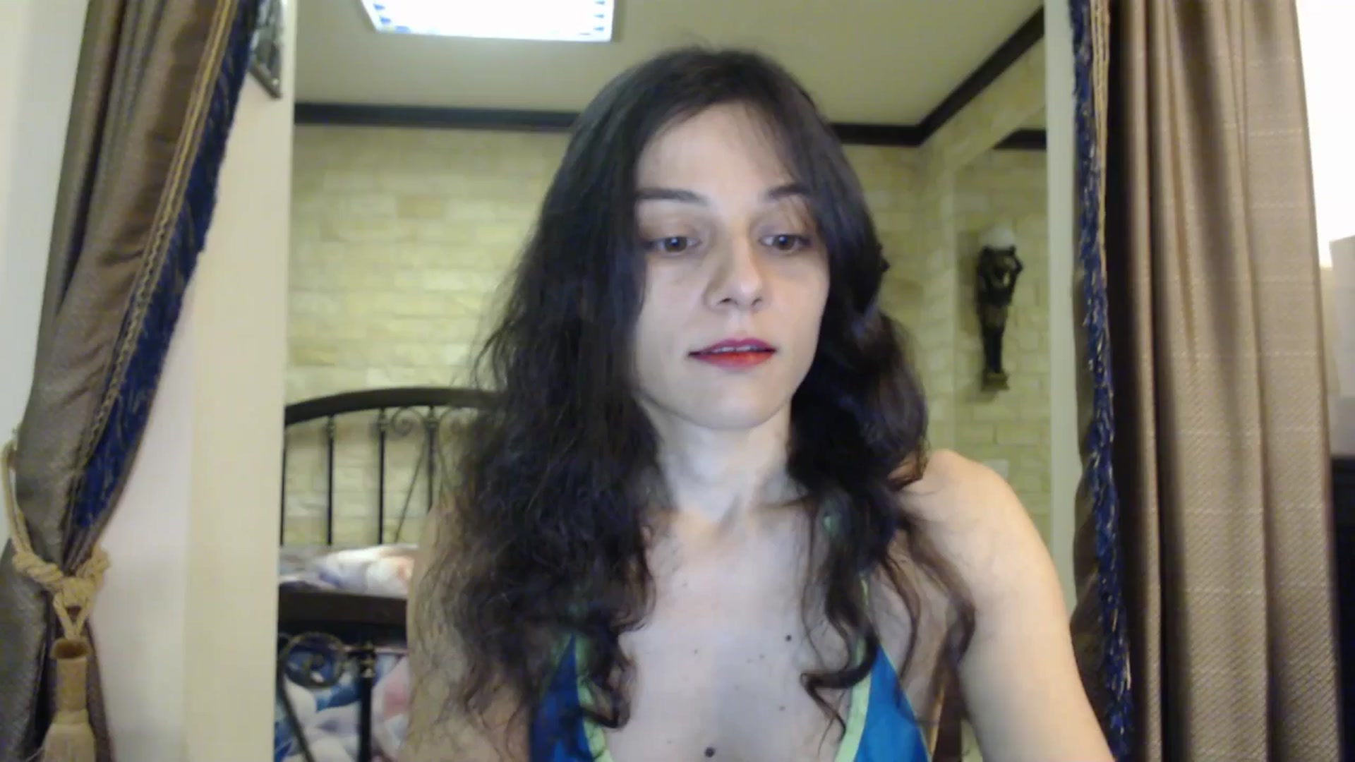 Gallery image thumbnail from ThePerfectNam's myfreecams stream on, 12/07/2025, 02:59 image 12 of 20