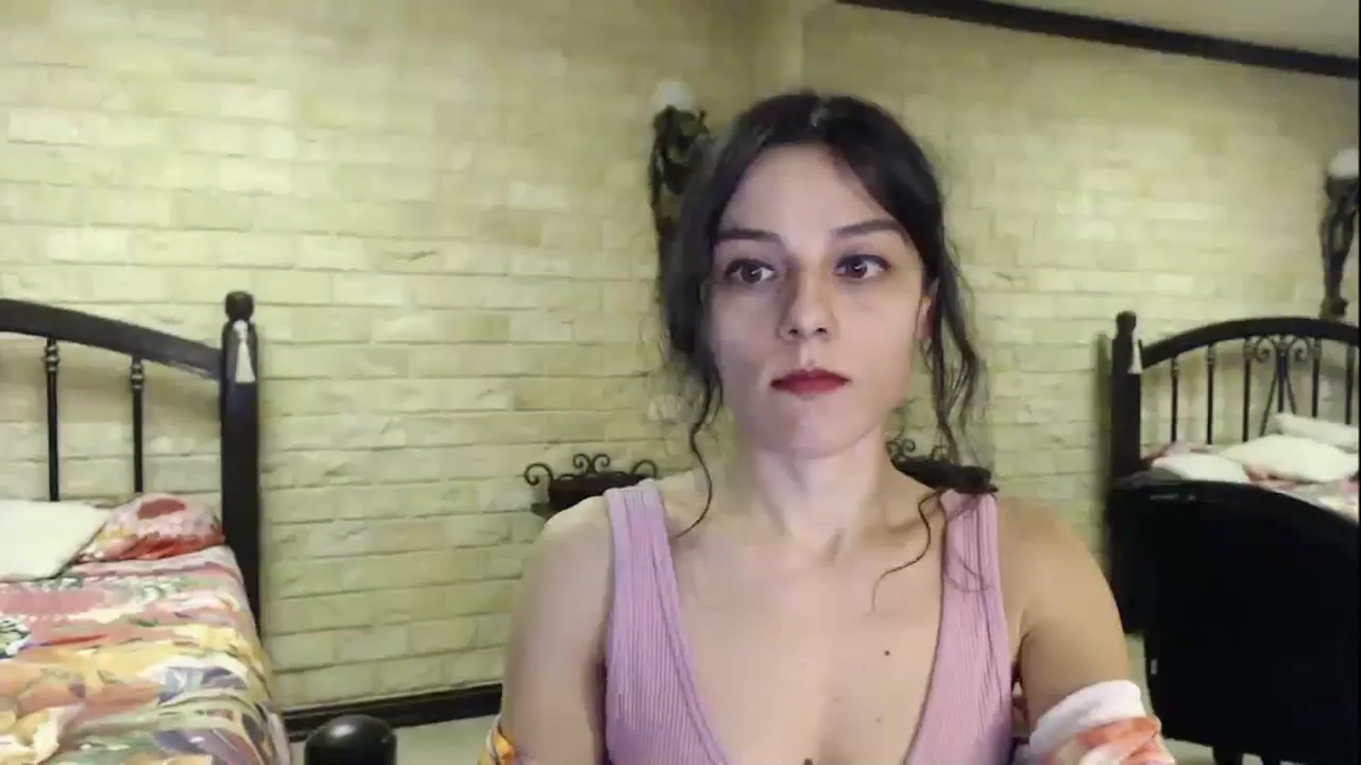 Gallery image thumbnail from ThePerfectNme's myfreecams stream on, 02/26/2024, 07:32 image 8 of 20