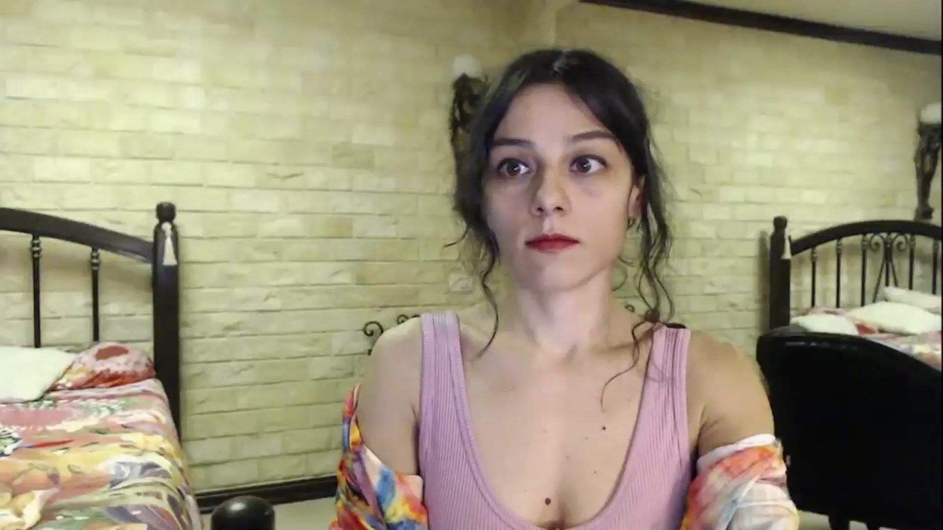 Gallery image thumbnail from ThePerfectNme's myfreecams stream on, 02/26/2024, 07:32 image 7 of 20