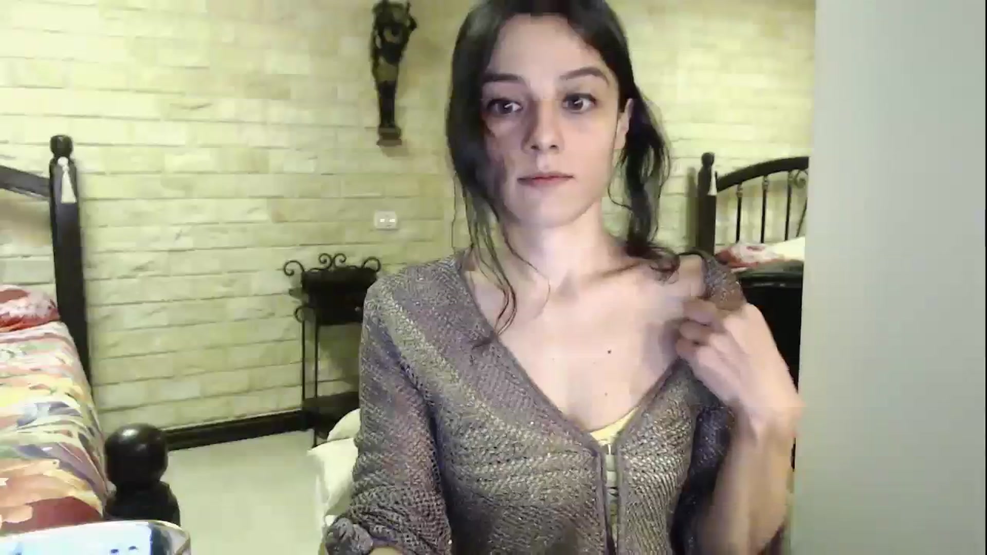 Gallery image thumbnail from ThePerfectNme's myfreecams stream on, 02/27/2024, 07:34 image 10 of 20