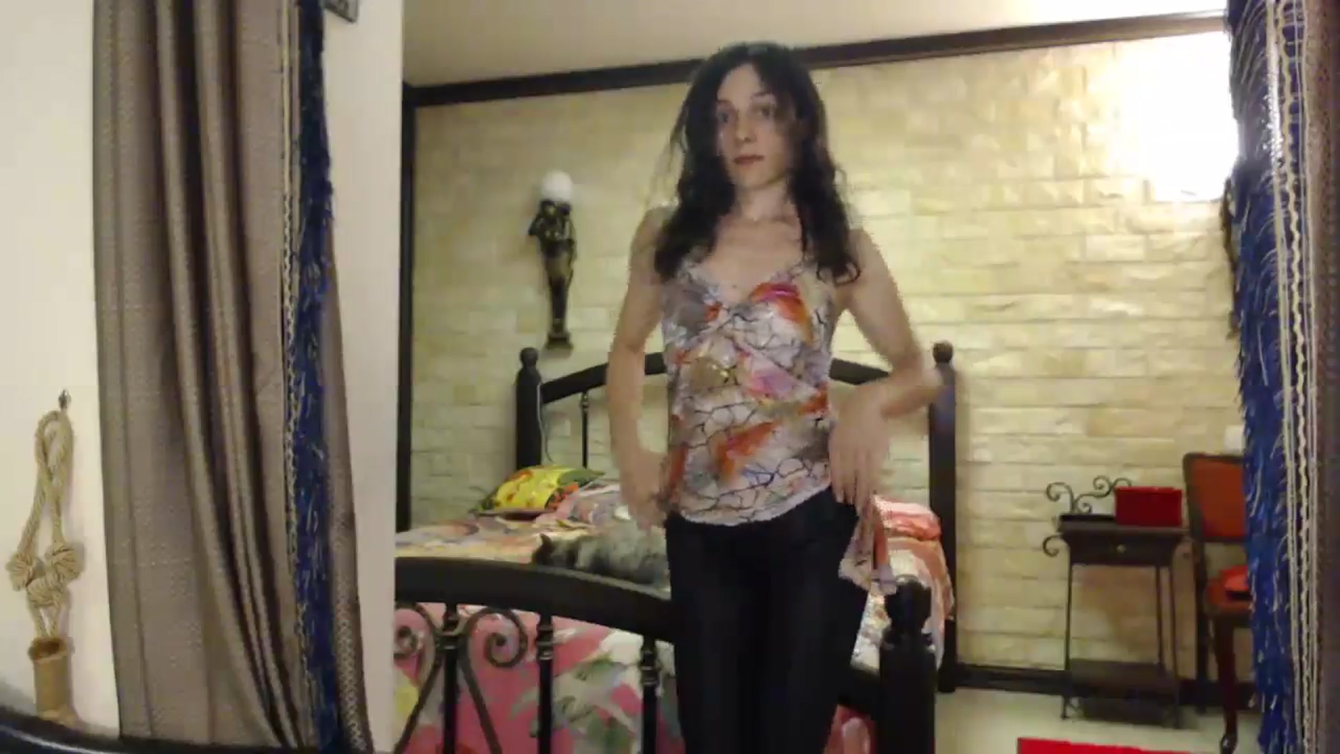 Gallery image thumbnail from ThePerfectNme's myfreecams stream on, 07/21/2024, 19:44 image 13 of 20