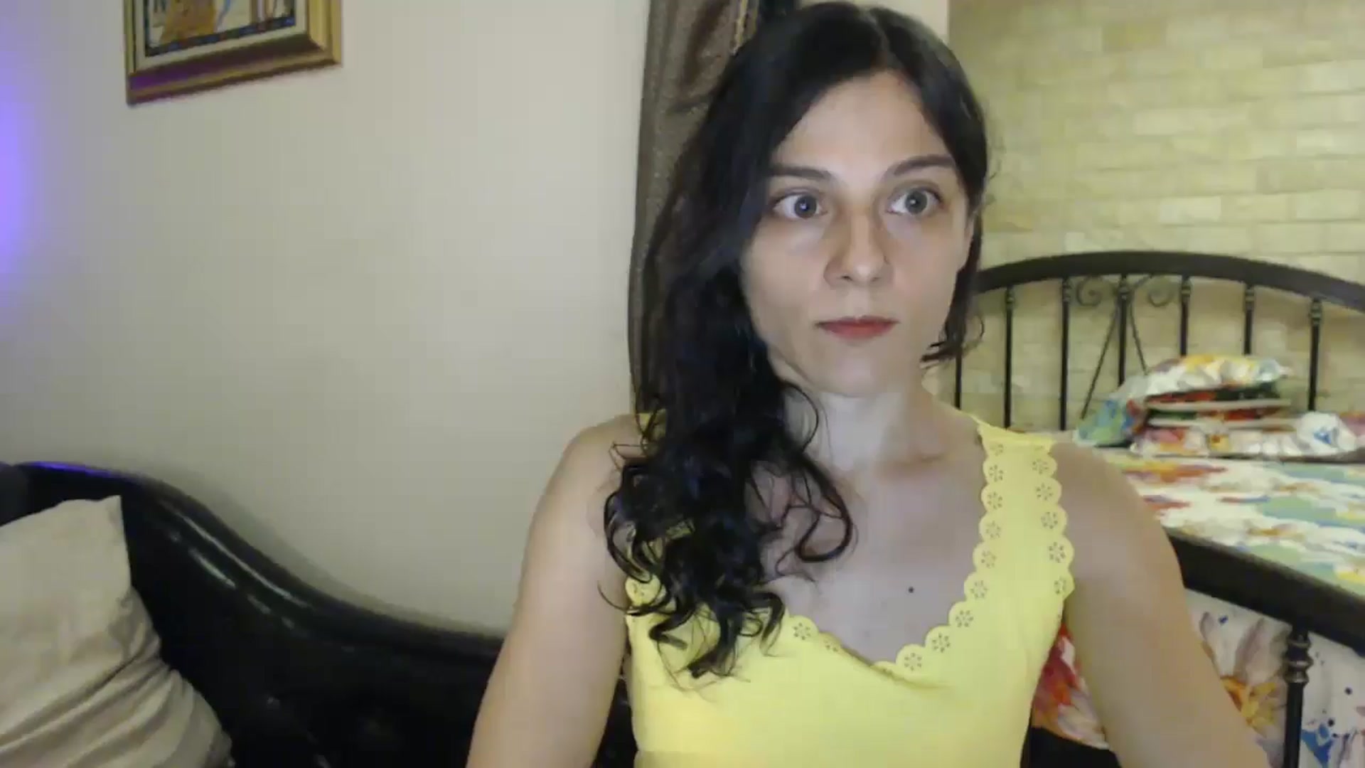 Gallery image thumbnail from ThePerfectNme's myfreecams stream on, 08/25/2024, 20:00 image 12 of 20