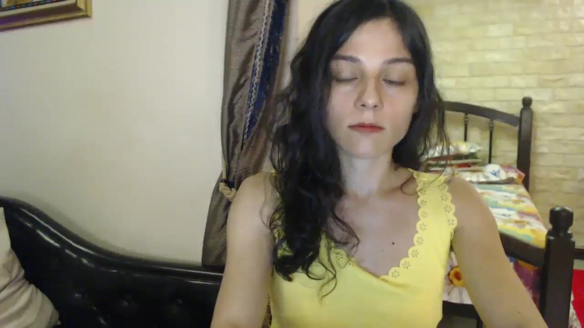 Gallery image thumbnail from ThePerfectNme's myfreecams stream on, 08/25/2024, 21:14 image 17 of 20