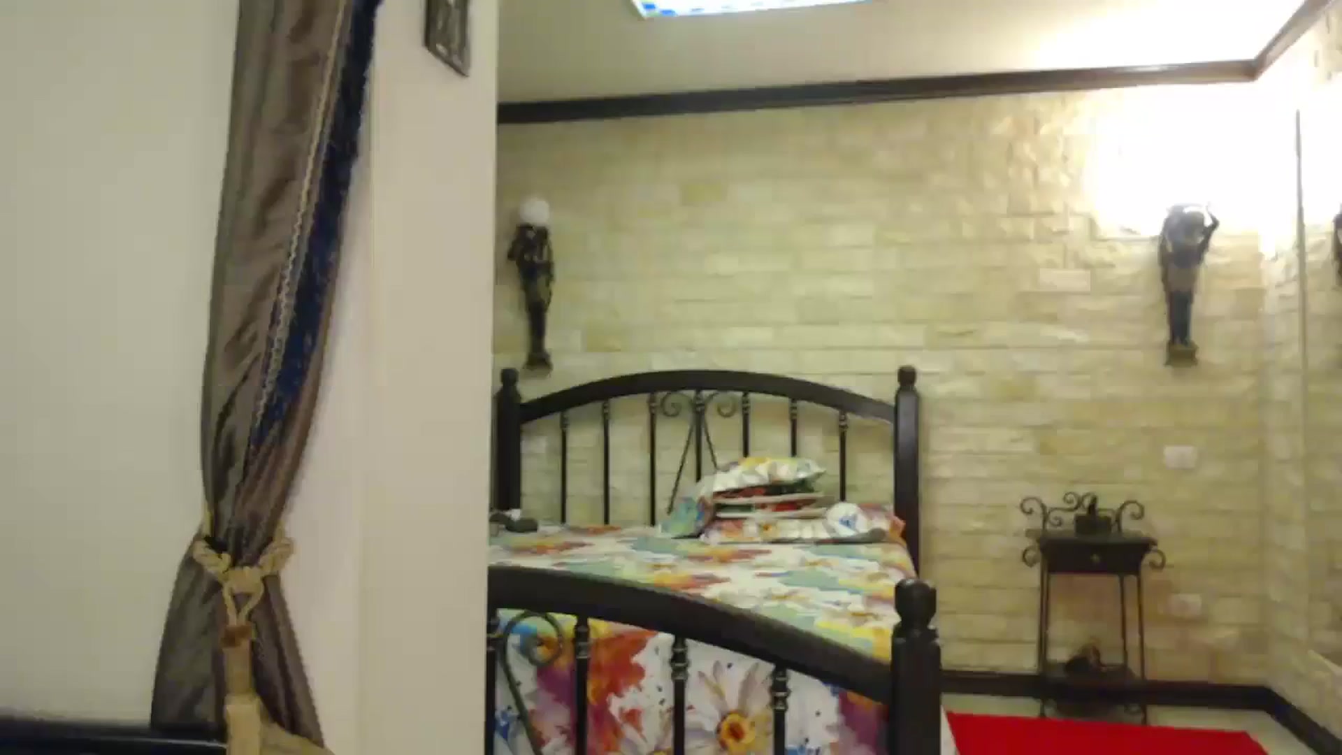 Gallery image thumbnail from ThePerfectNme's myfreecams stream on, 08/25/2024, 22:39 image 10 of 20