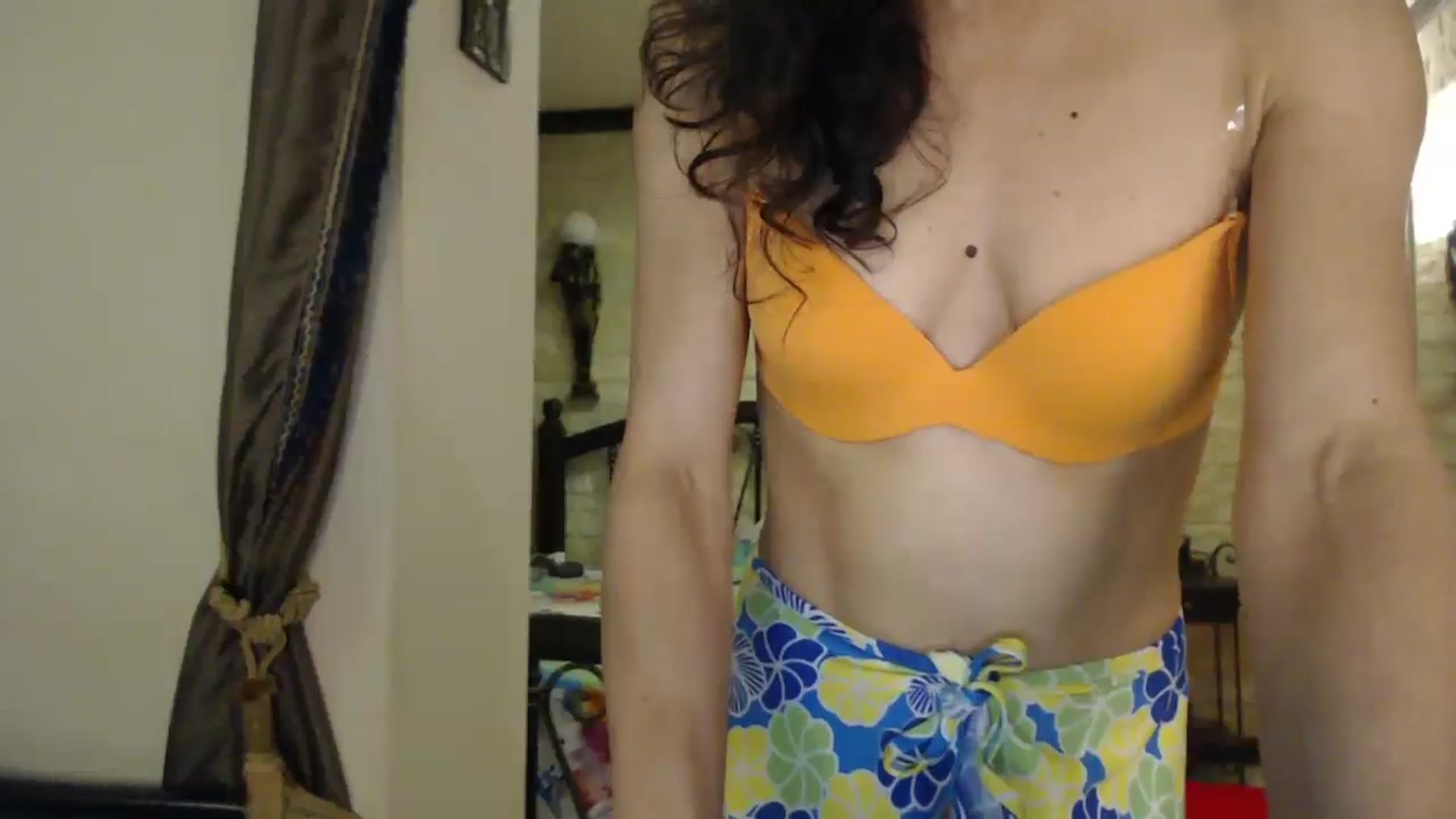 Gallery image thumbnail from ThePerfectNme's myfreecams stream on, 08/25/2024, 22:39 image 8 of 20