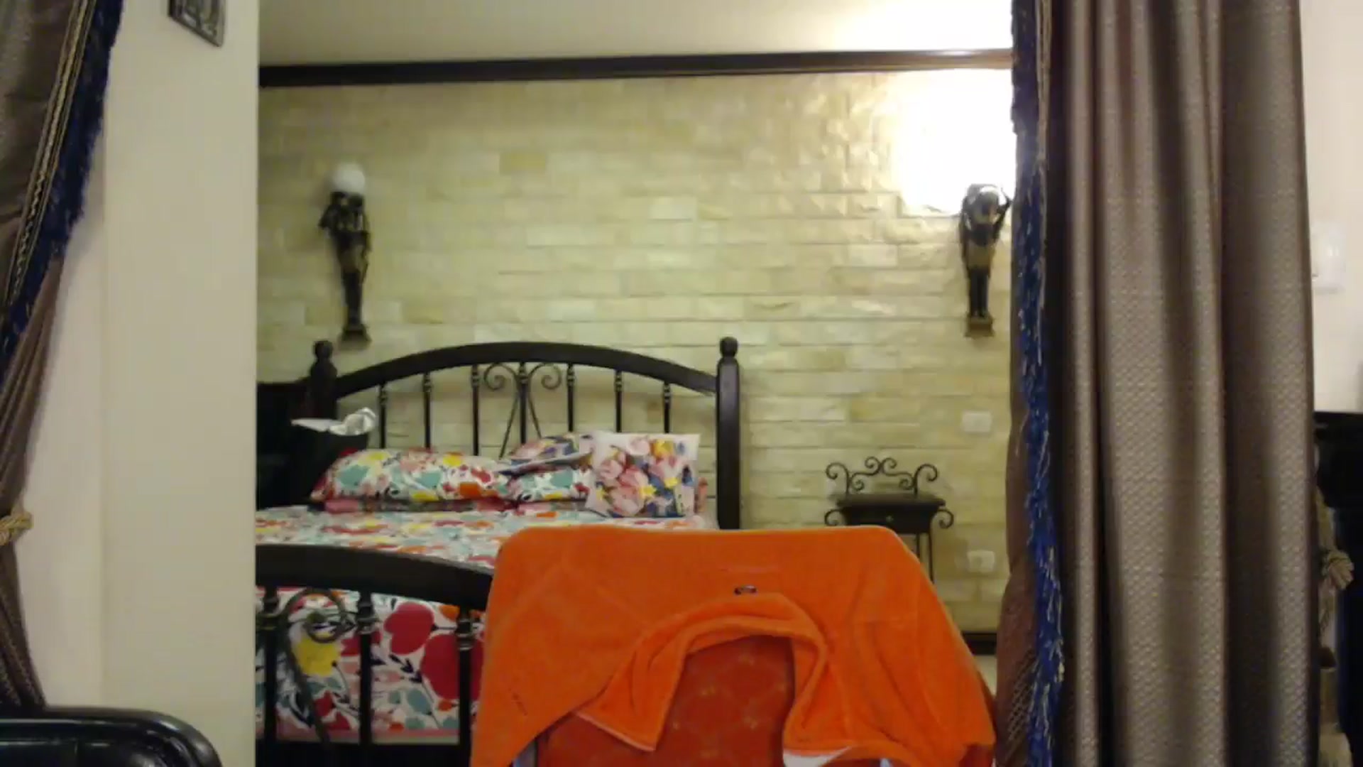 Gallery image thumbnail from ThePerfectNme's myfreecams stream on, 11/02/2024, 06:27 image 10 of 20