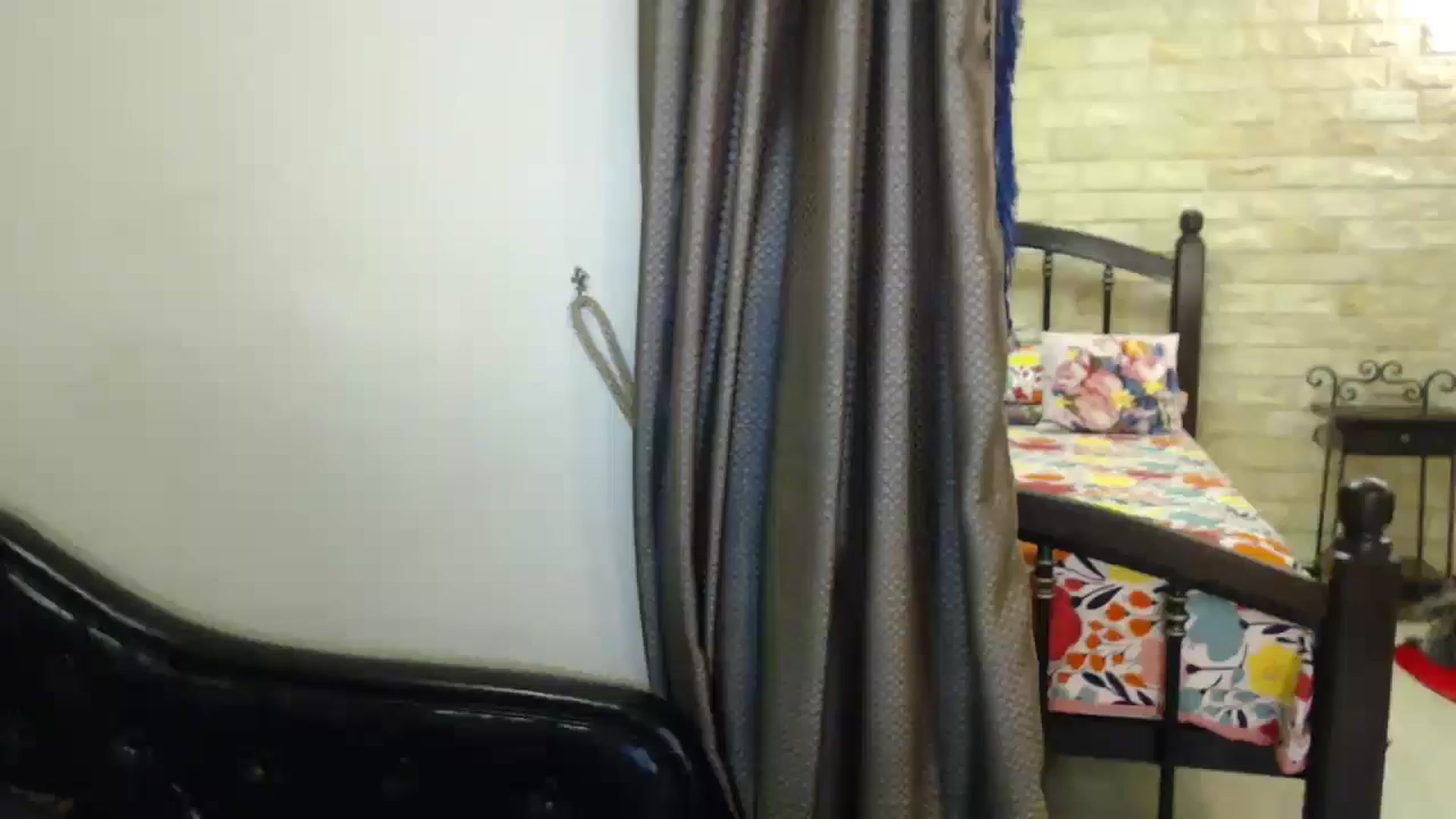 Gallery image thumbnail from ThePerfectNme's myfreecams stream on, 11/03/2024, 03:47 image 11 of 20