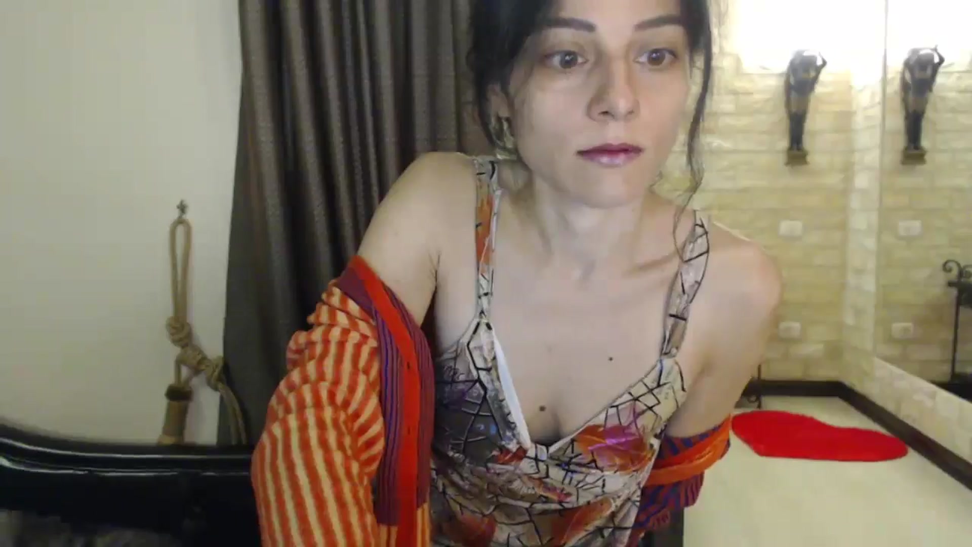 Gallery image thumbnail from ThePerfectNme's myfreecams stream on, 11/04/2024, 04:10 image 14 of 20