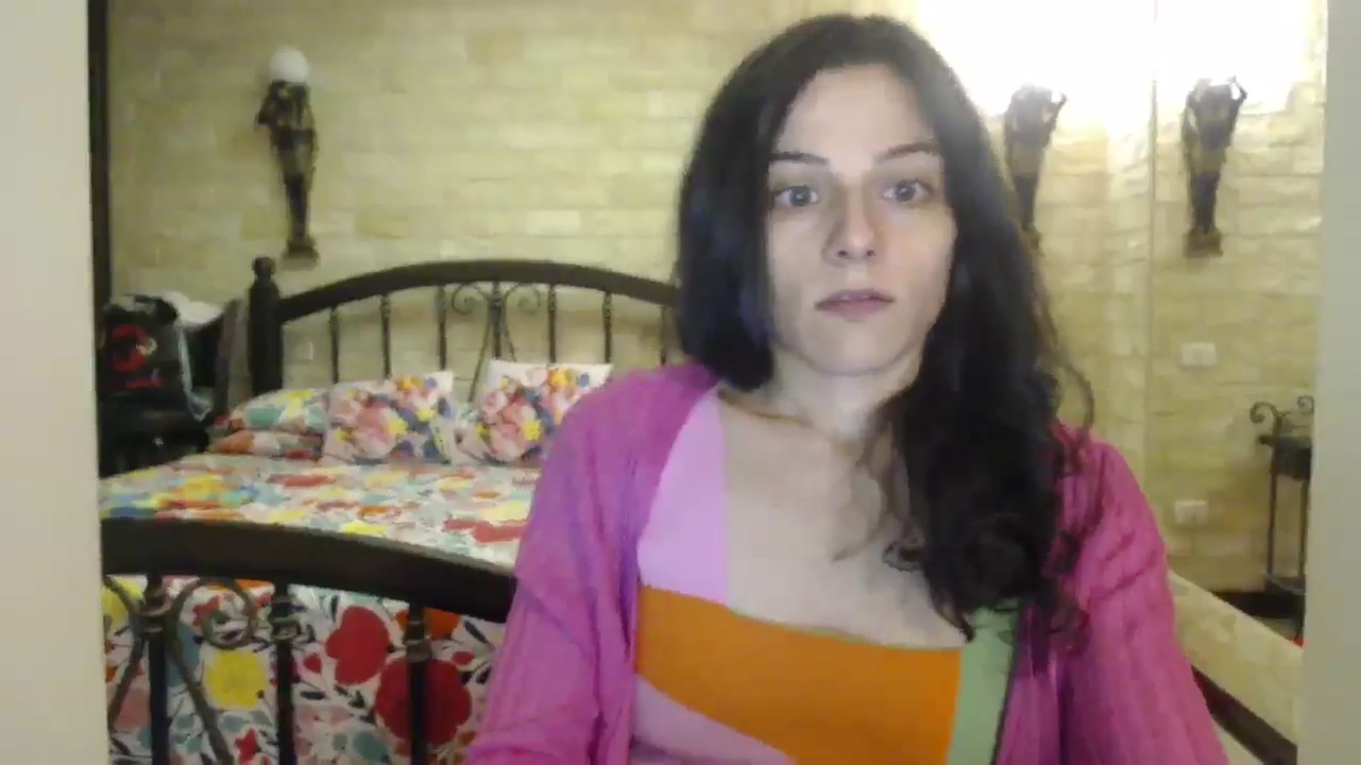 Gallery image thumbnail from ThePerfectNme's myfreecams stream on, 11/06/2024, 05:00 image 3 of 20