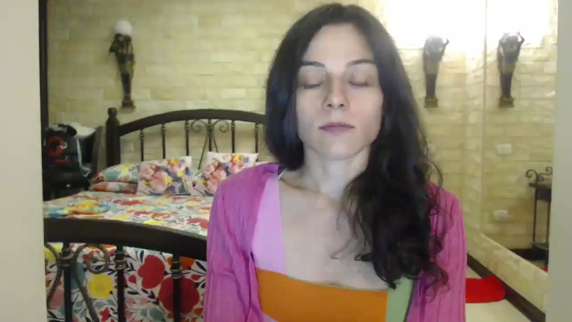 Gallery image thumbnail from ThePerfectNme's myfreecams stream on, 11/06/2024, 05:00 image 4 of 20