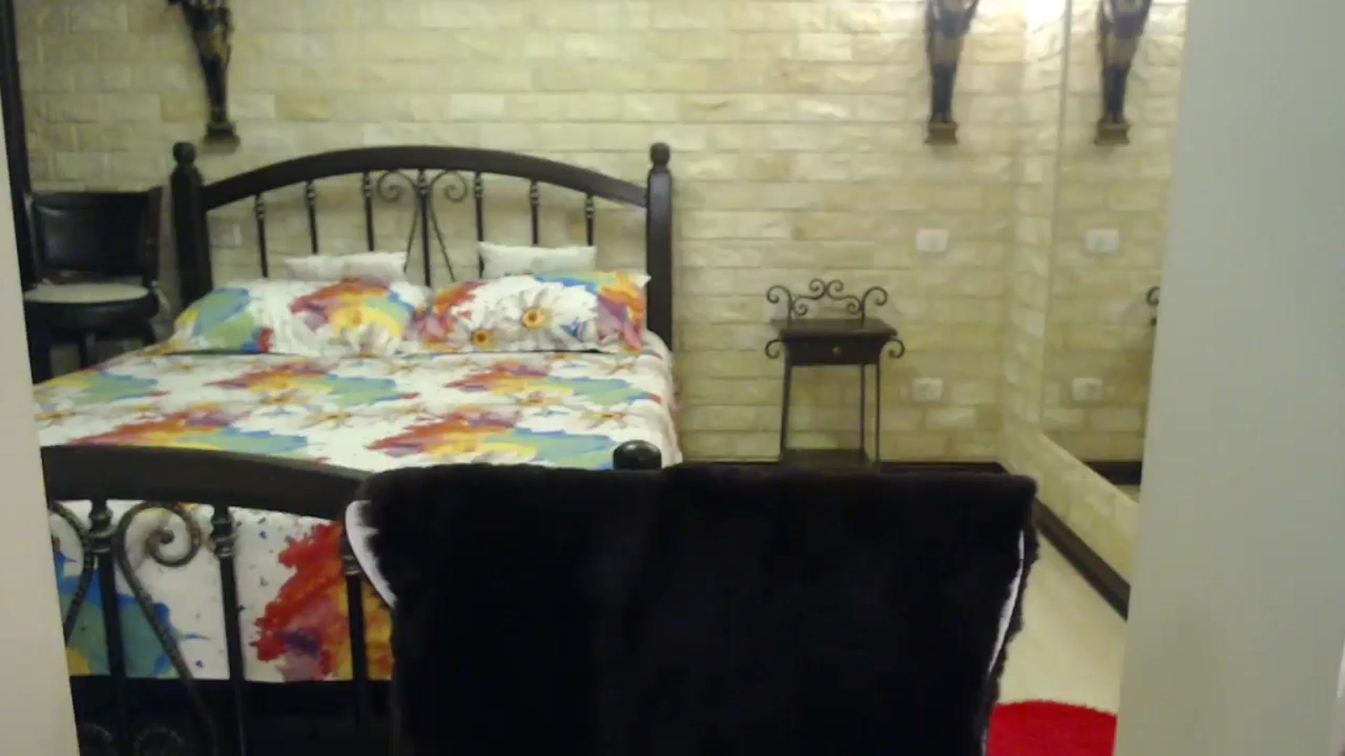 Gallery image thumbnail from ThePerfectNme's myfreecams stream on, 11/17/2024, 01:50 image 12 of 20