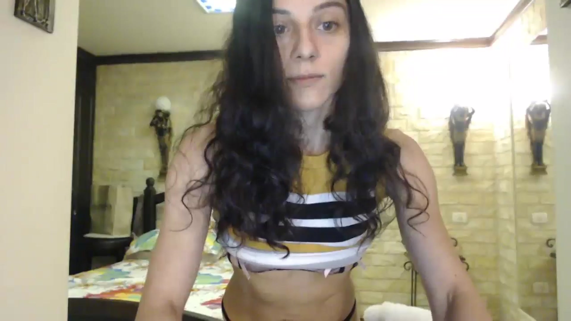 Gallery image thumbnail from ThePerfectNme's myfreecams stream on, 11/19/2024, 03:11 image 14 of 20