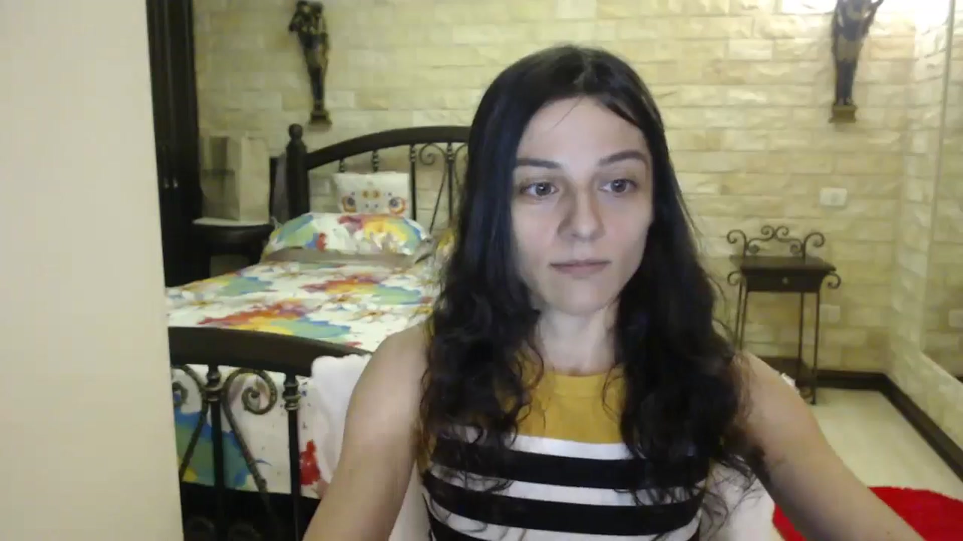 Gallery image thumbnail from ThePerfectNme's myfreecams stream on, 11/19/2024, 03:11 image 4 of 20
