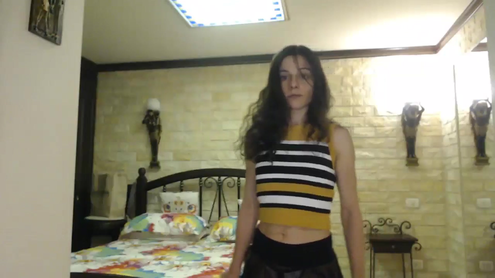 Gallery image thumbnail from ThePerfectNme's myfreecams stream on, 11/19/2024, 03:11 image 8 of 20