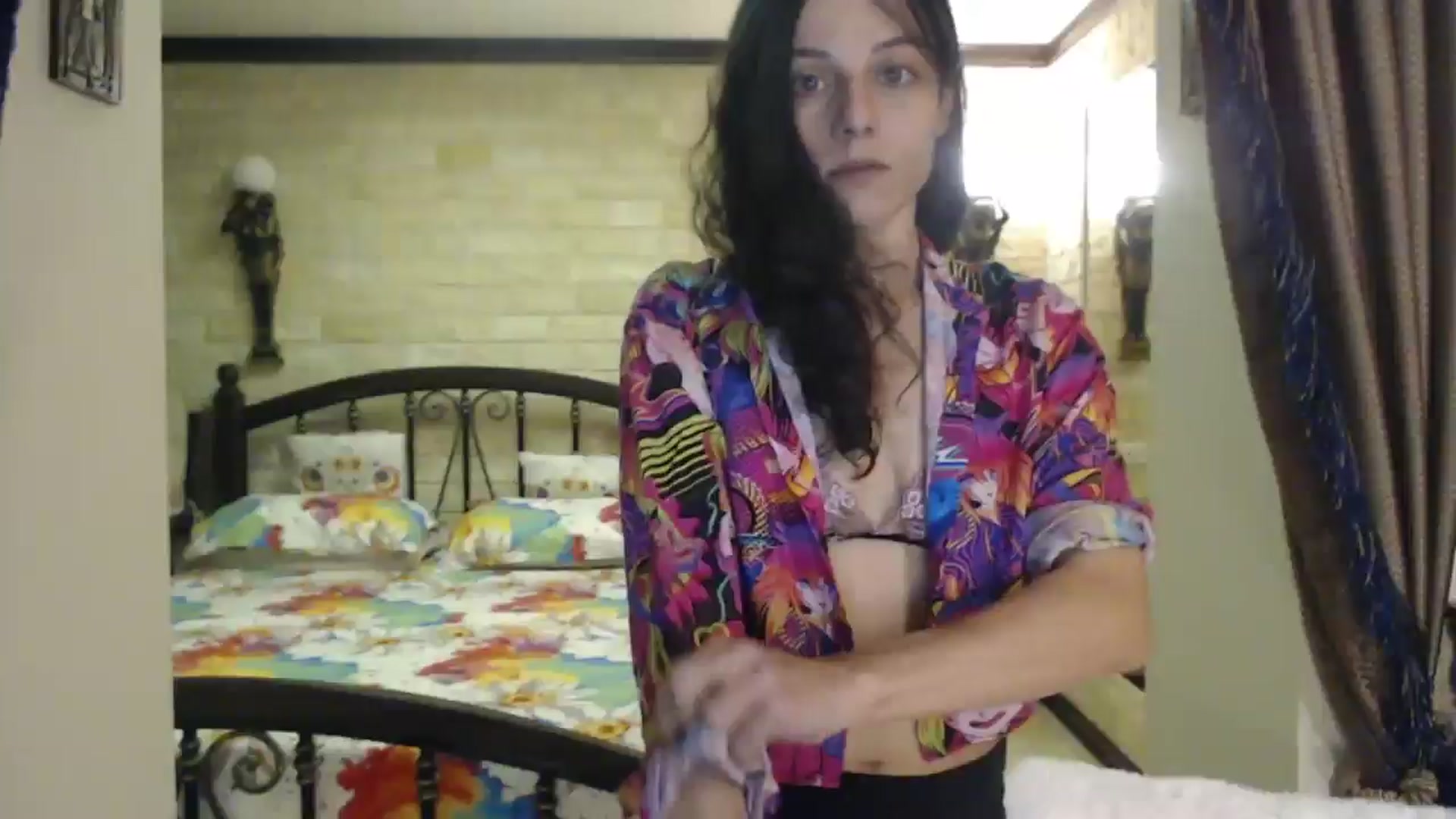 Gallery image thumbnail from ThePerfectNme's myfreecams stream on, 11/19/2024, 05:28 image 17 of 20