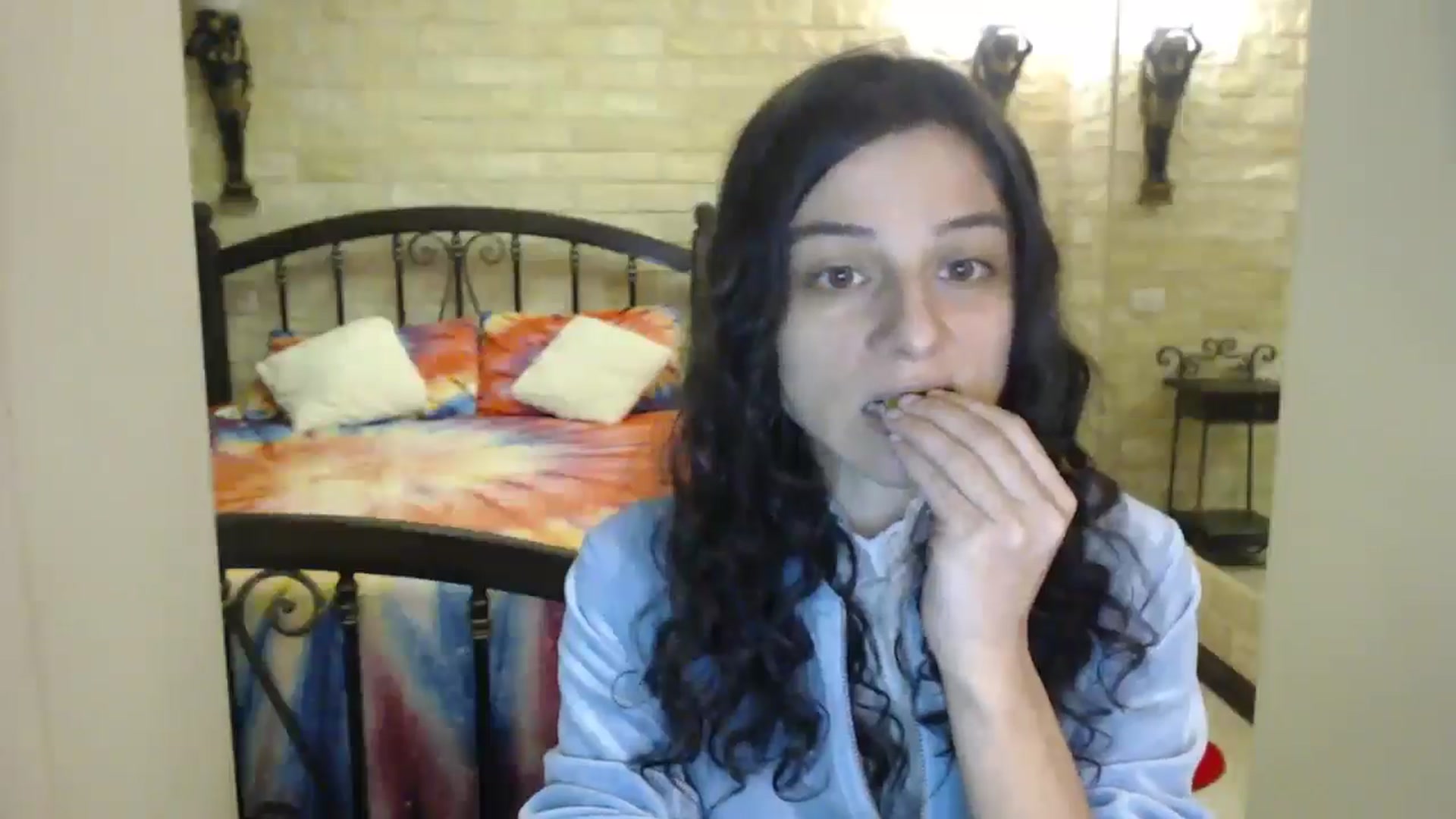 Gallery image thumbnail from ThePerfectNme's myfreecams stream on, 11/21/2024, 04:01 image 2 of 20