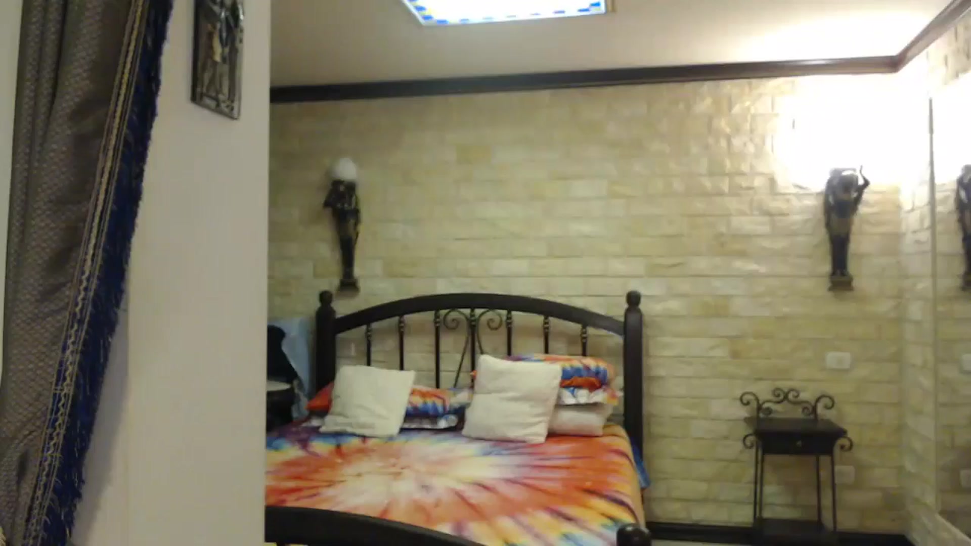 Gallery image thumbnail from ThePerfectNme's myfreecams stream on, 11/23/2024, 01:44 image 13 of 20