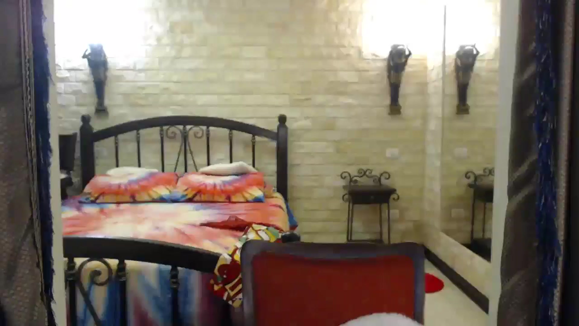 Gallery image thumbnail from ThePerfectNme's myfreecams stream on, 11/25/2024, 03:56 image 9 of 20