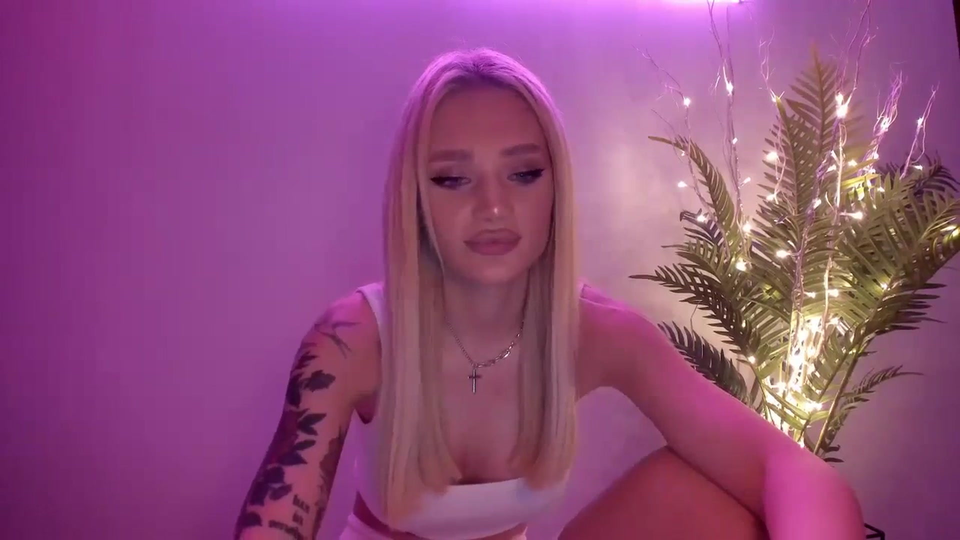 Gallery image thumbnail from TheRosette's myfreecams stream on, 11/12/2023, 01:58 image 19 of 20