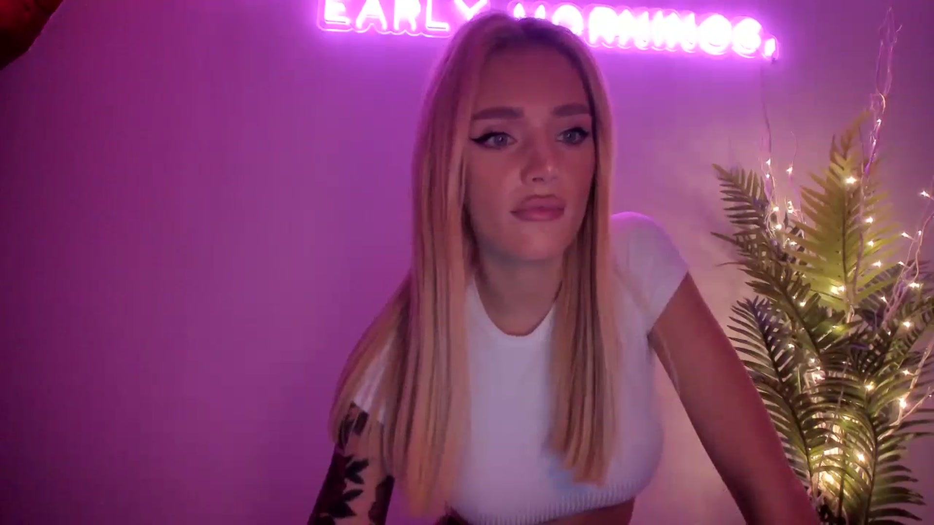 Gallery image thumbnail from TheRosette's myfreecams stream on, 11/13/2023, 23:36 image 7 of 20
