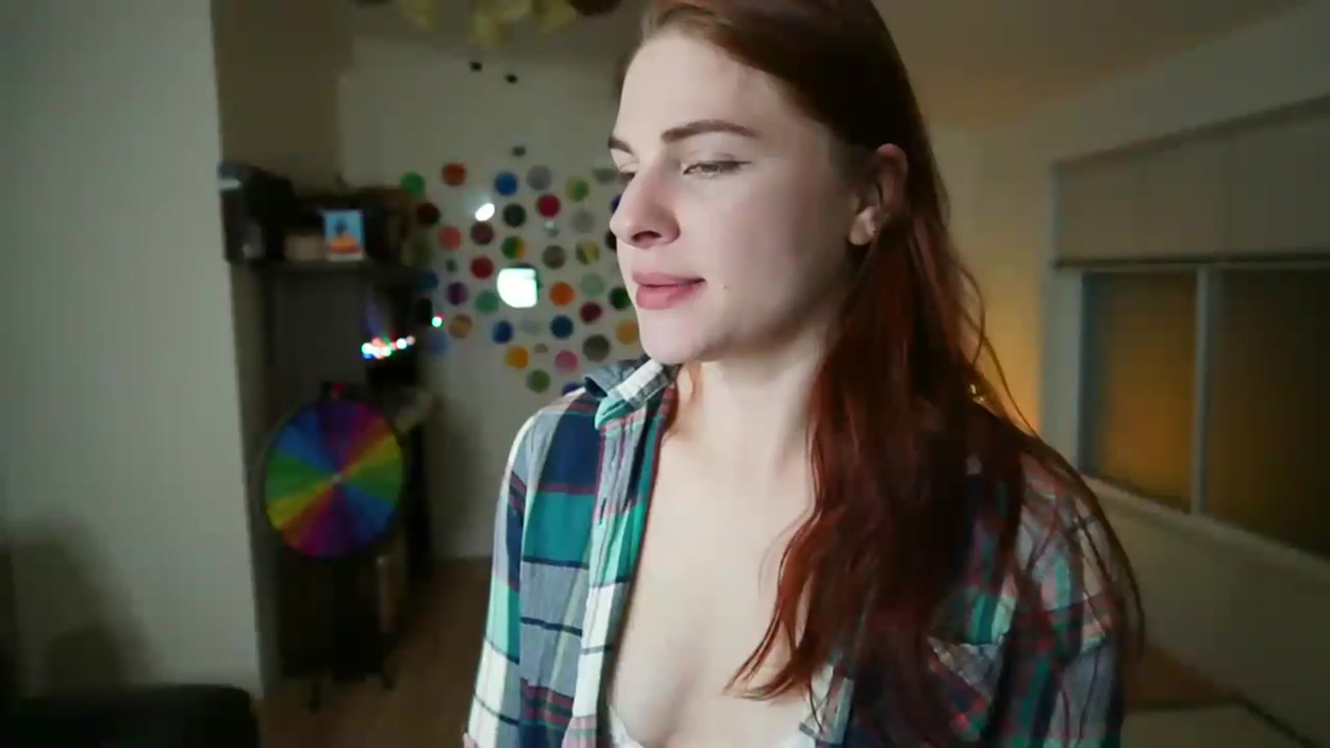Gallery image thumbnail from TheRoxRoom's myfreecams stream on, 12/10/2022, 04:34 image 11 of 20