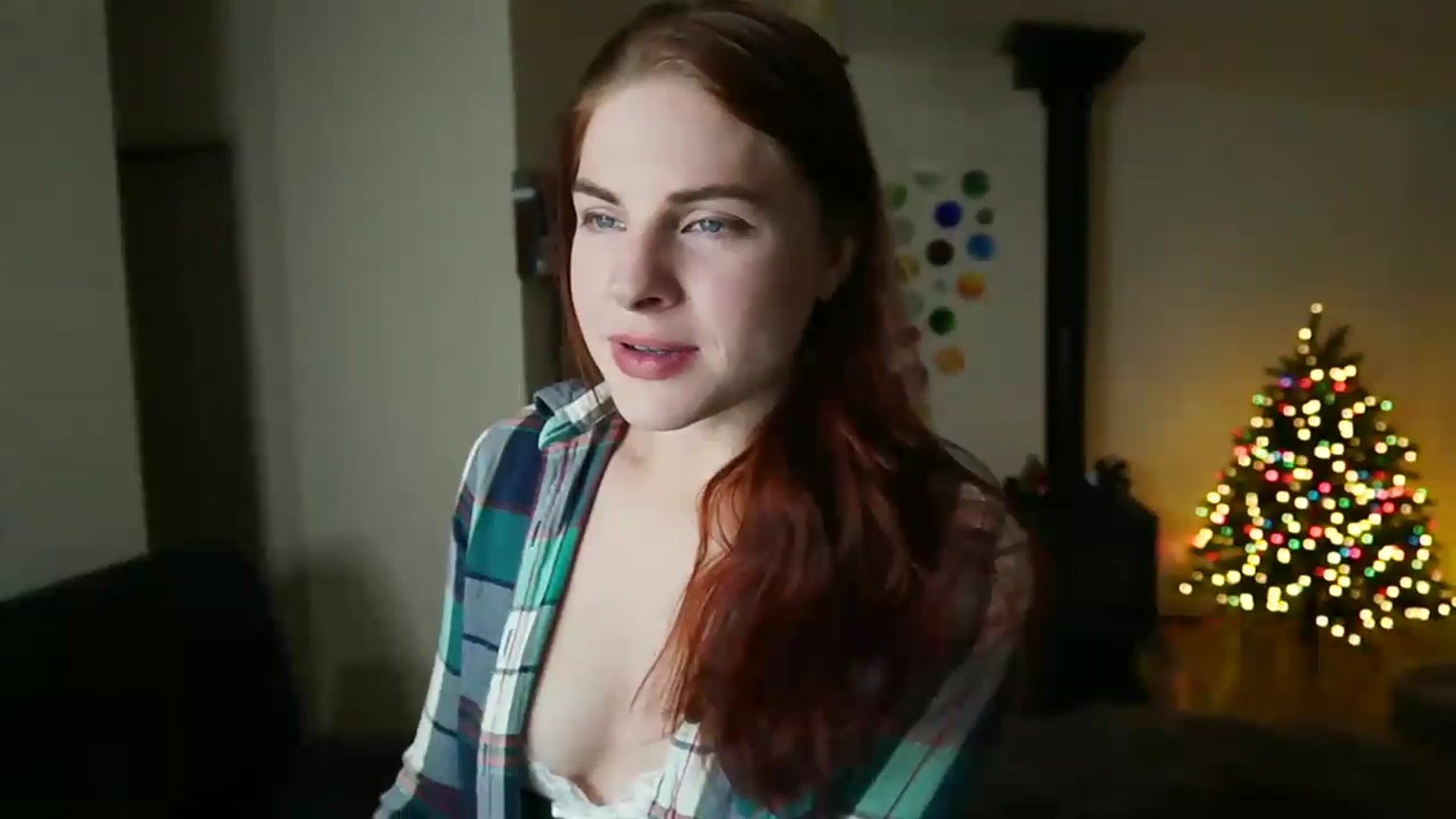 Gallery image thumbnail from TheRoxRoom's myfreecams stream on, 12/10/2022, 04:34 image 6 of 20