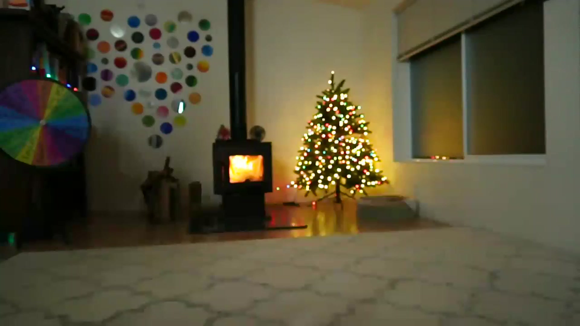 Gallery image thumbnail from TheRoxRoom's myfreecams stream on, 12/24/2022, 03:40 image 19 of 20