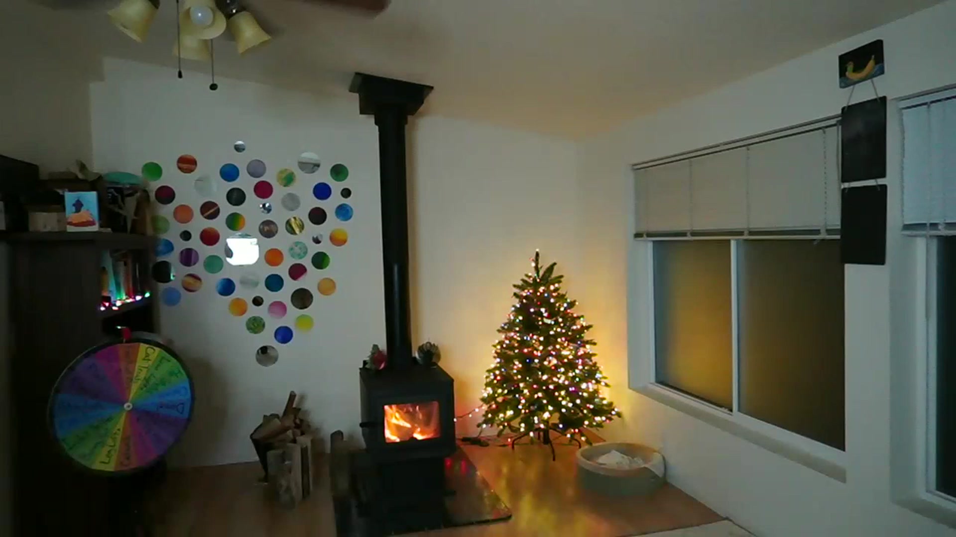 Gallery image thumbnail from TheRoxRoom's myfreecams stream on, 12/24/2022, 04:25 image 6 of 20