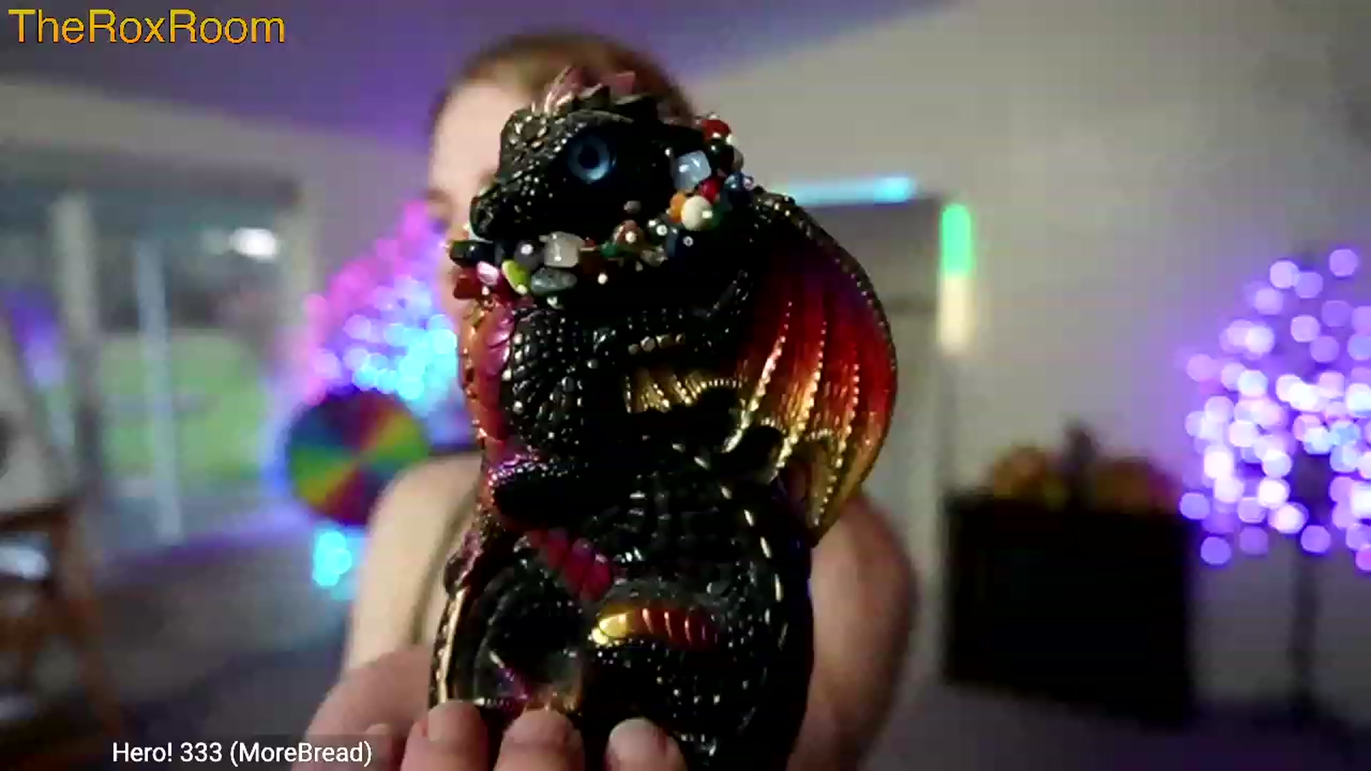 Gallery image thumbnail from TheRoxRoom's myfreecams stream on, 03/26/2023, 03:40 image 6 of 20