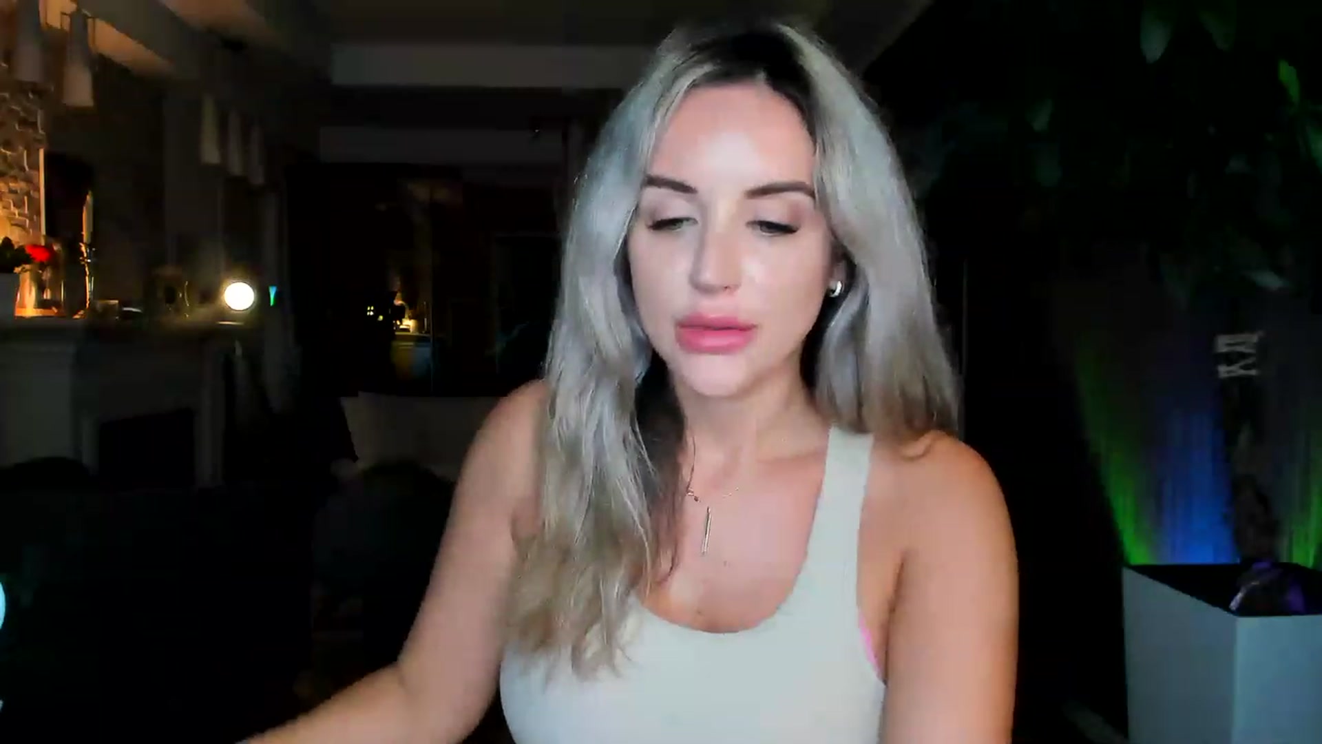 Gallery image thumbnail from TheSassyOne's myfreecams stream on, 03/03/2023, 24:02 image 20 of 20