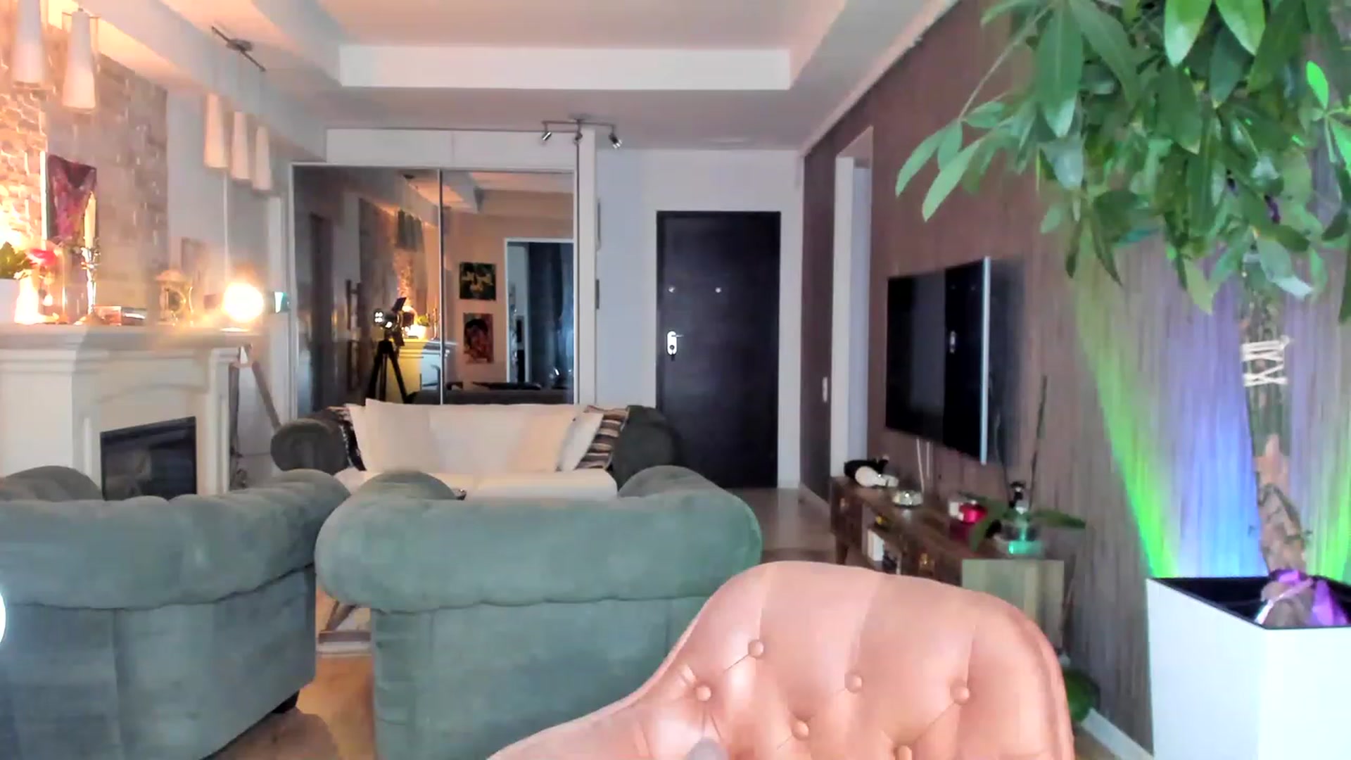 Gallery image thumbnail from TheSassyOne's myfreecams stream on, 03/03/2023, 24:02 image 4 of 20