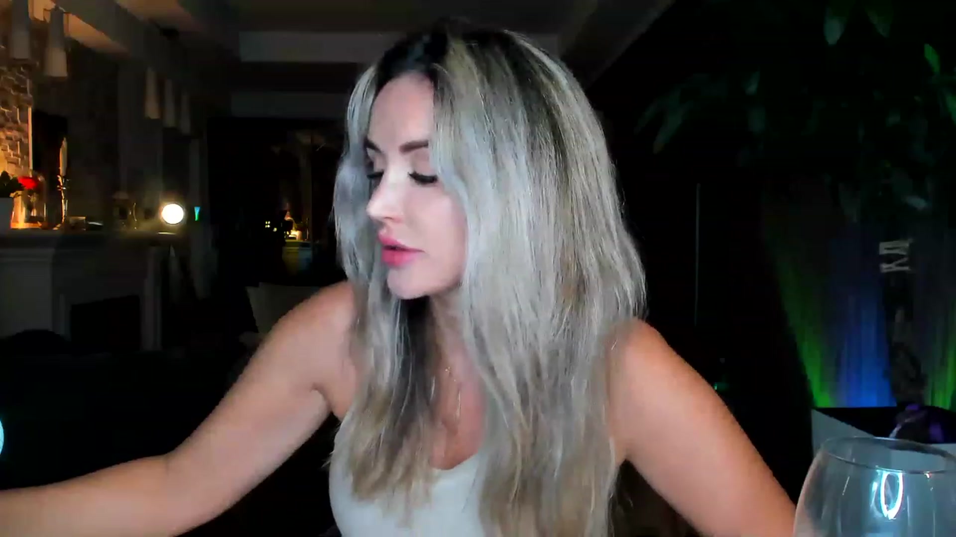 Gallery image thumbnail from TheSassyOne's myfreecams stream on, 03/03/2023, 01:32 image 12 of 20