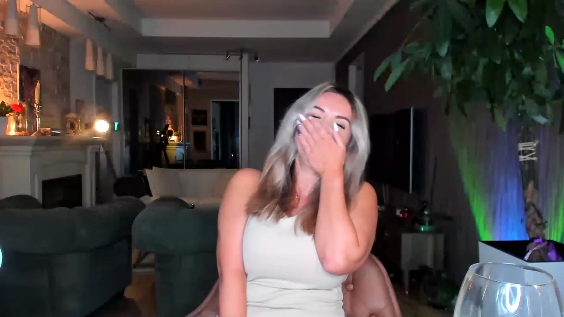 Gallery image thumbnail from TheSassyOne's myfreecams stream on, 03/03/2023, 01:32 image 13 of 20