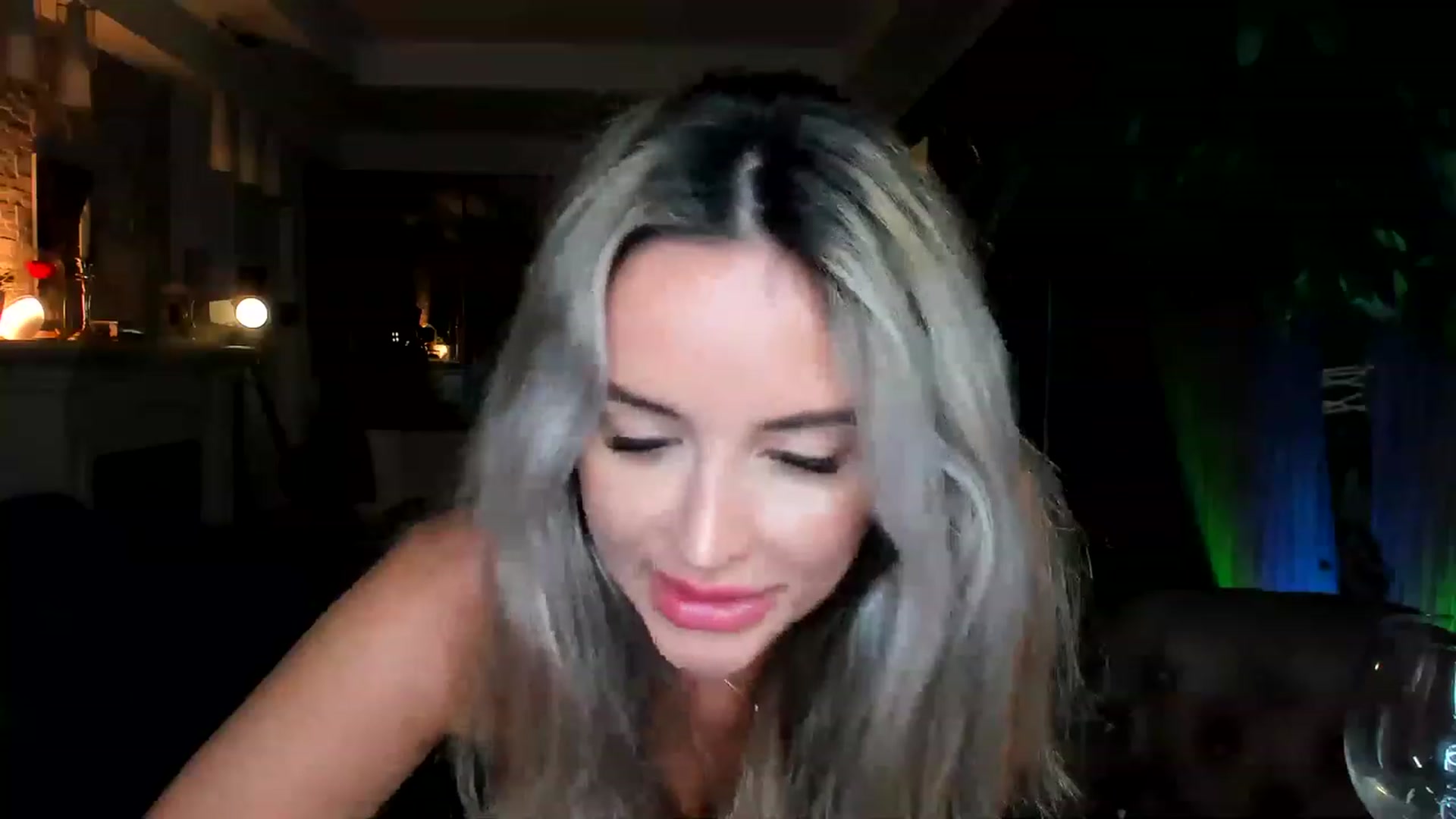 Gallery image thumbnail from TheSassyOne's myfreecams stream on, 03/05/2023, 24:46 image 18 of 20