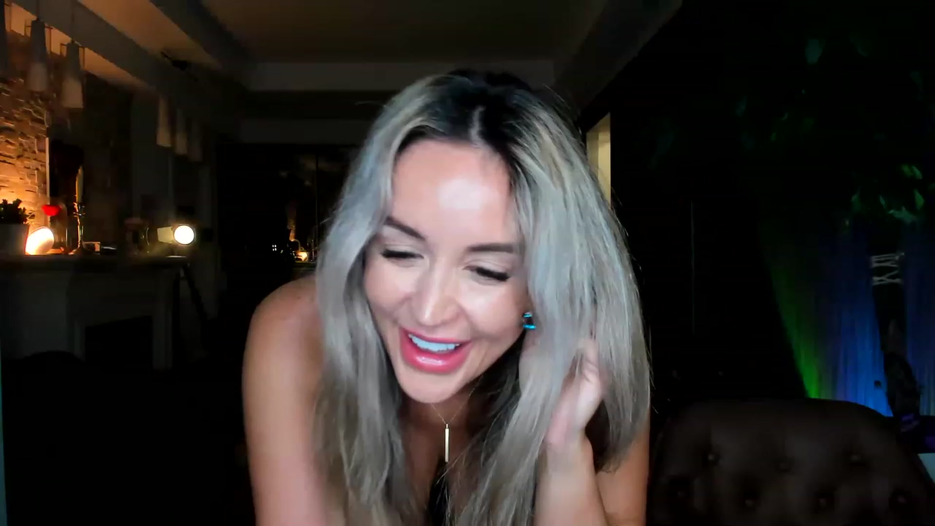 Gallery image thumbnail from TheSassyOne's myfreecams stream on, 03/05/2023, 03:18 image 13 of 20