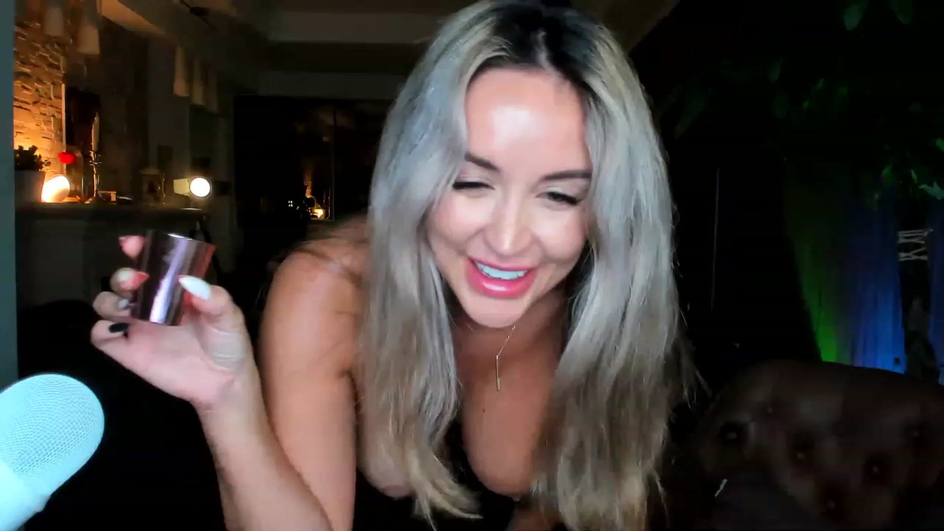 Gallery image thumbnail from TheSassyOne's myfreecams stream on, 03/05/2023, 04:29 image 1 of 20